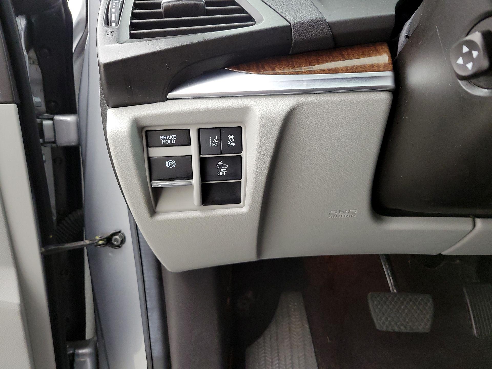 Thumbnail: 2019 Acura MDX - 13