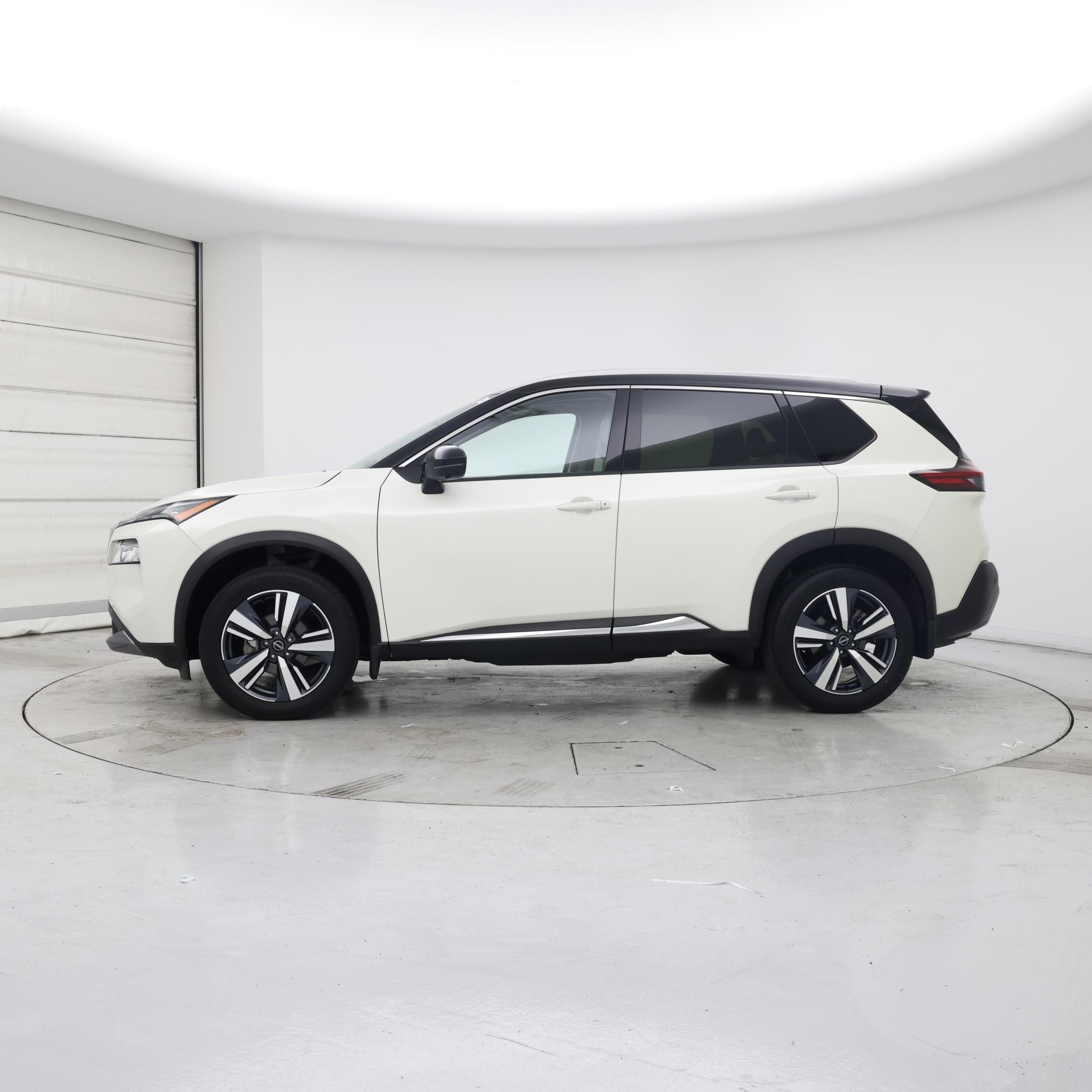 Thumbnail: 2023 Nissan Rogue - 3