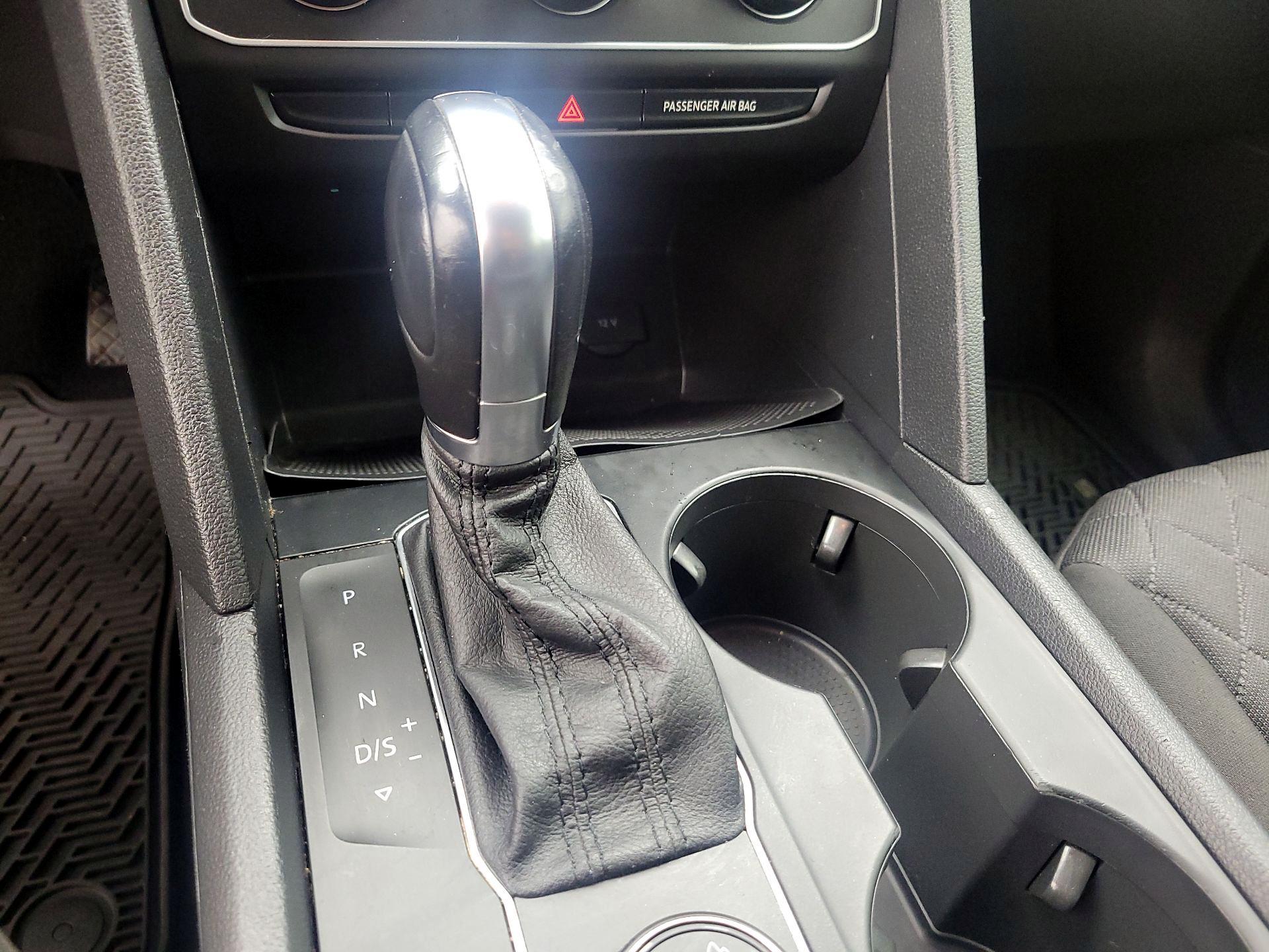 Thumbnail: 2019 Volkswagen Atlas - 17