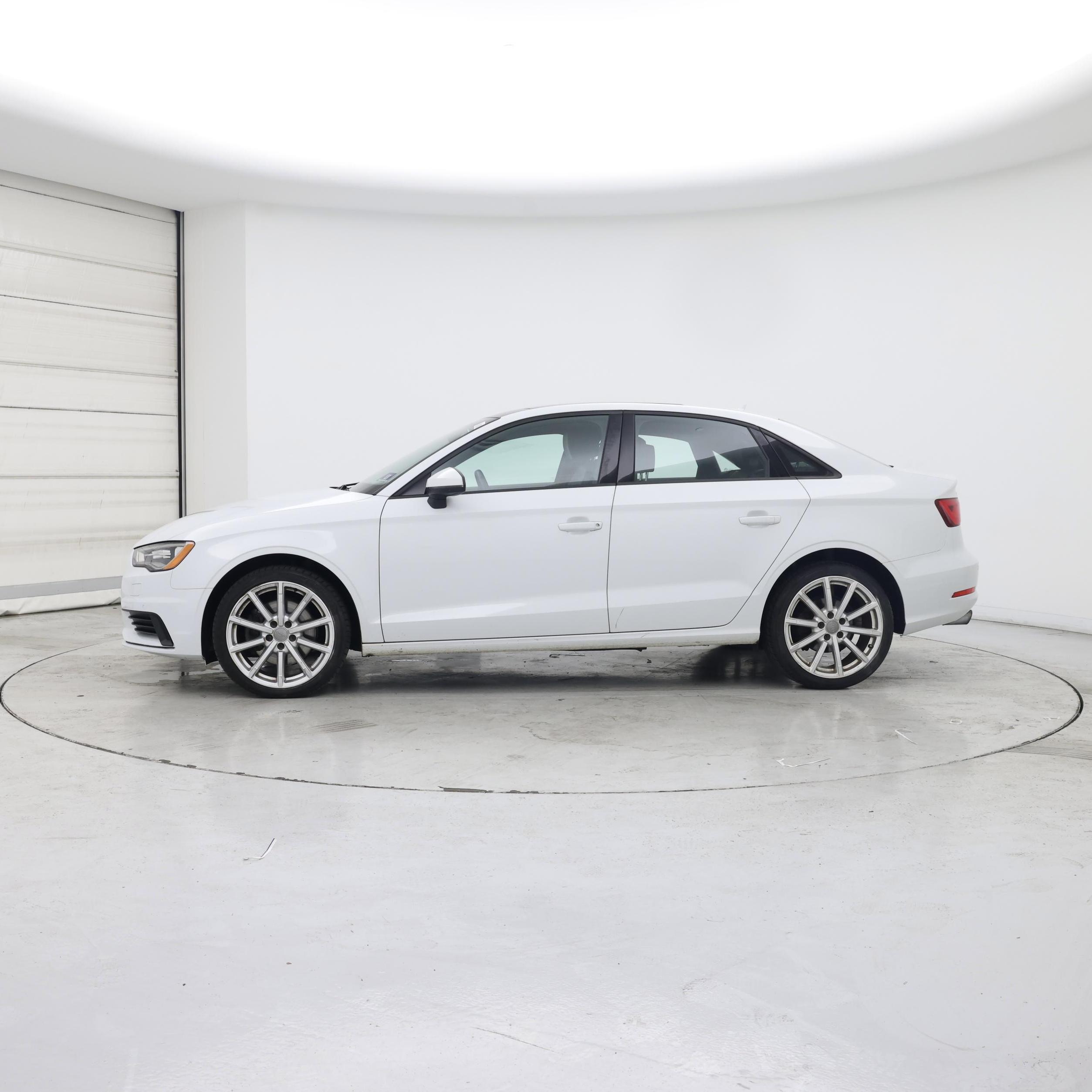 Thumbnail: 2016 Audi A3 - 3