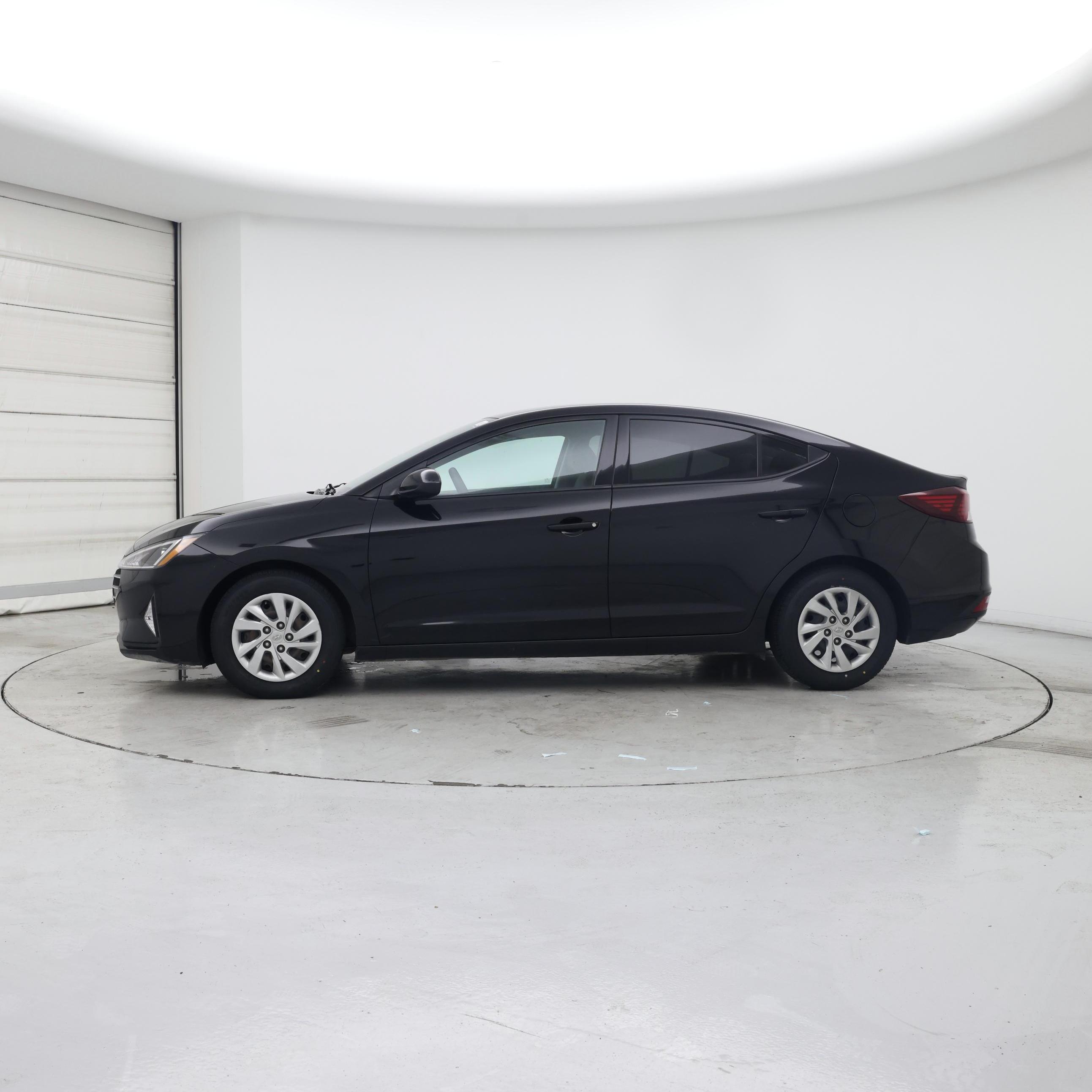 Thumbnail: 2020 Hyundai Elantra - 3