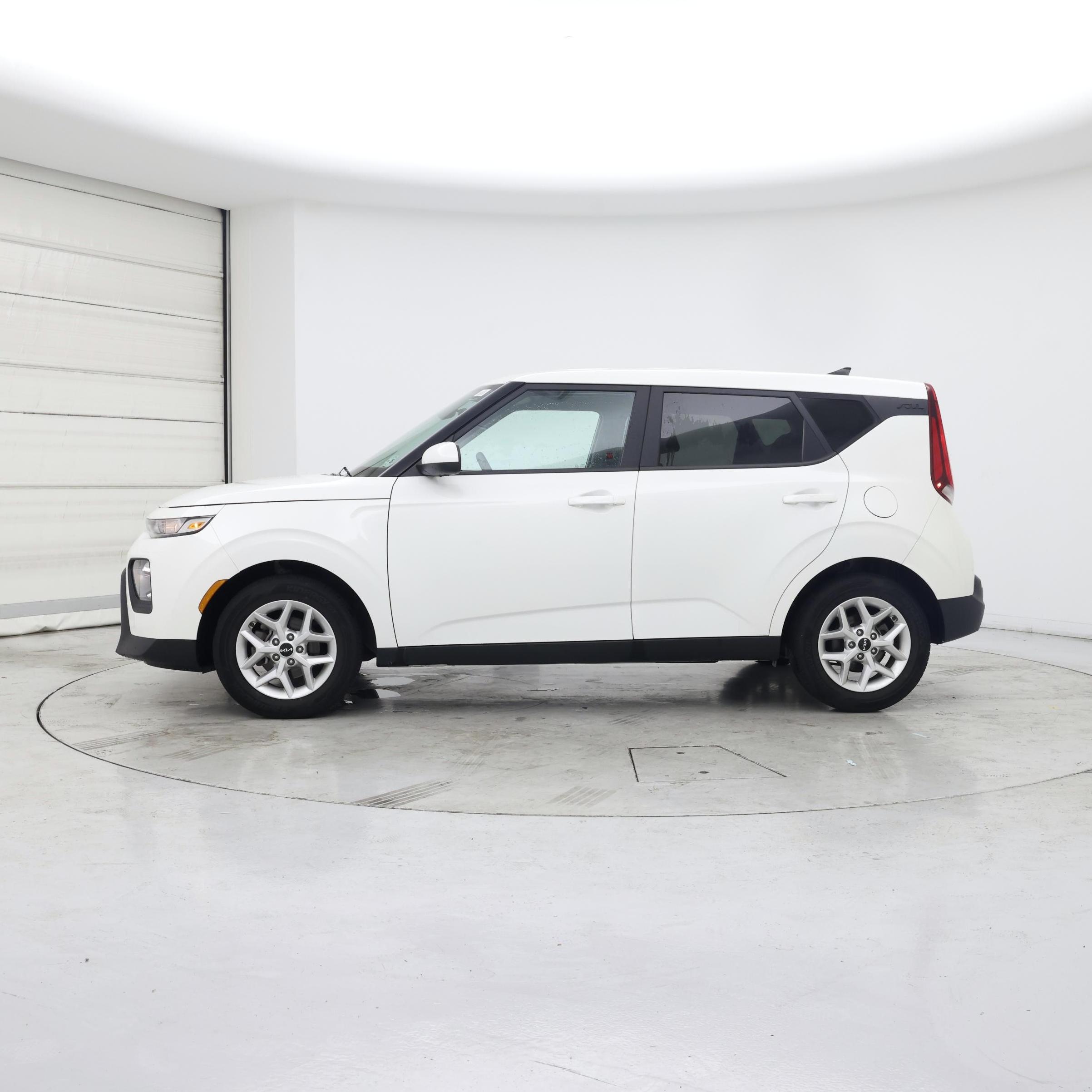 Thumbnail: 2022 Kia Soul - 3