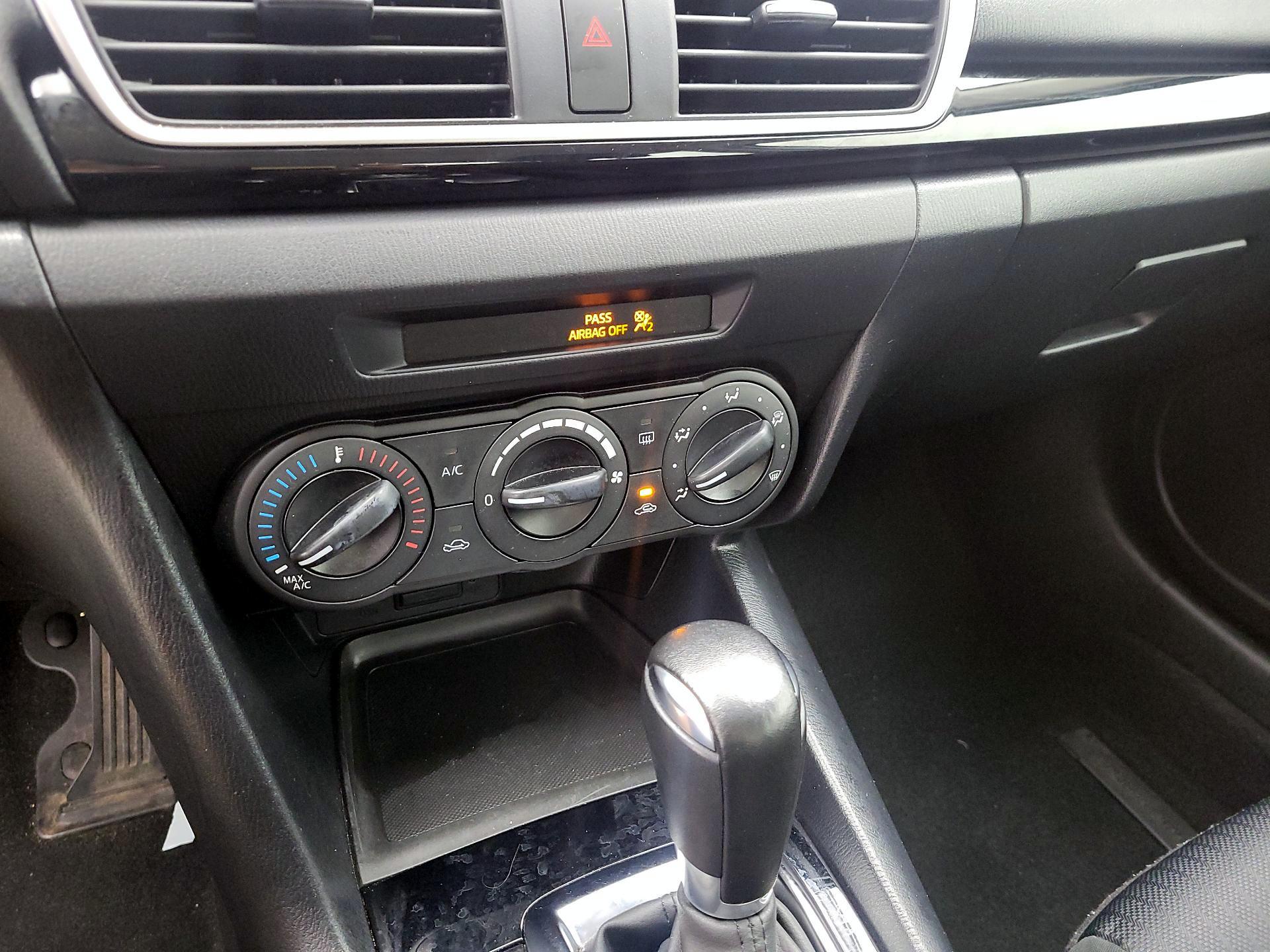 Thumbnail: 2015 Mazda Mazda3 - 15