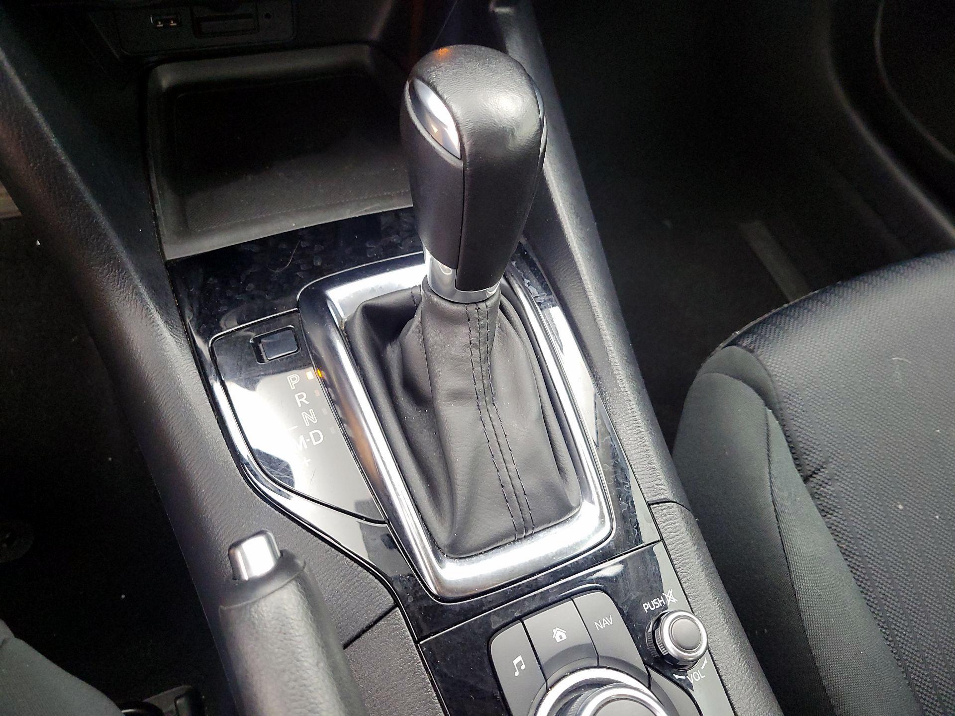 Thumbnail: 2015 Mazda Mazda3 - 16