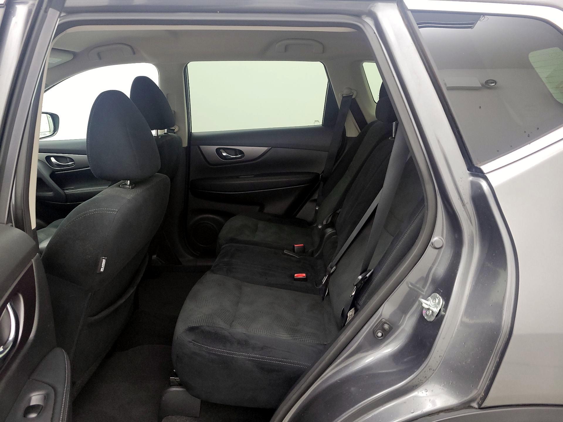 Thumbnail: 2015 Nissan Rogue - 19