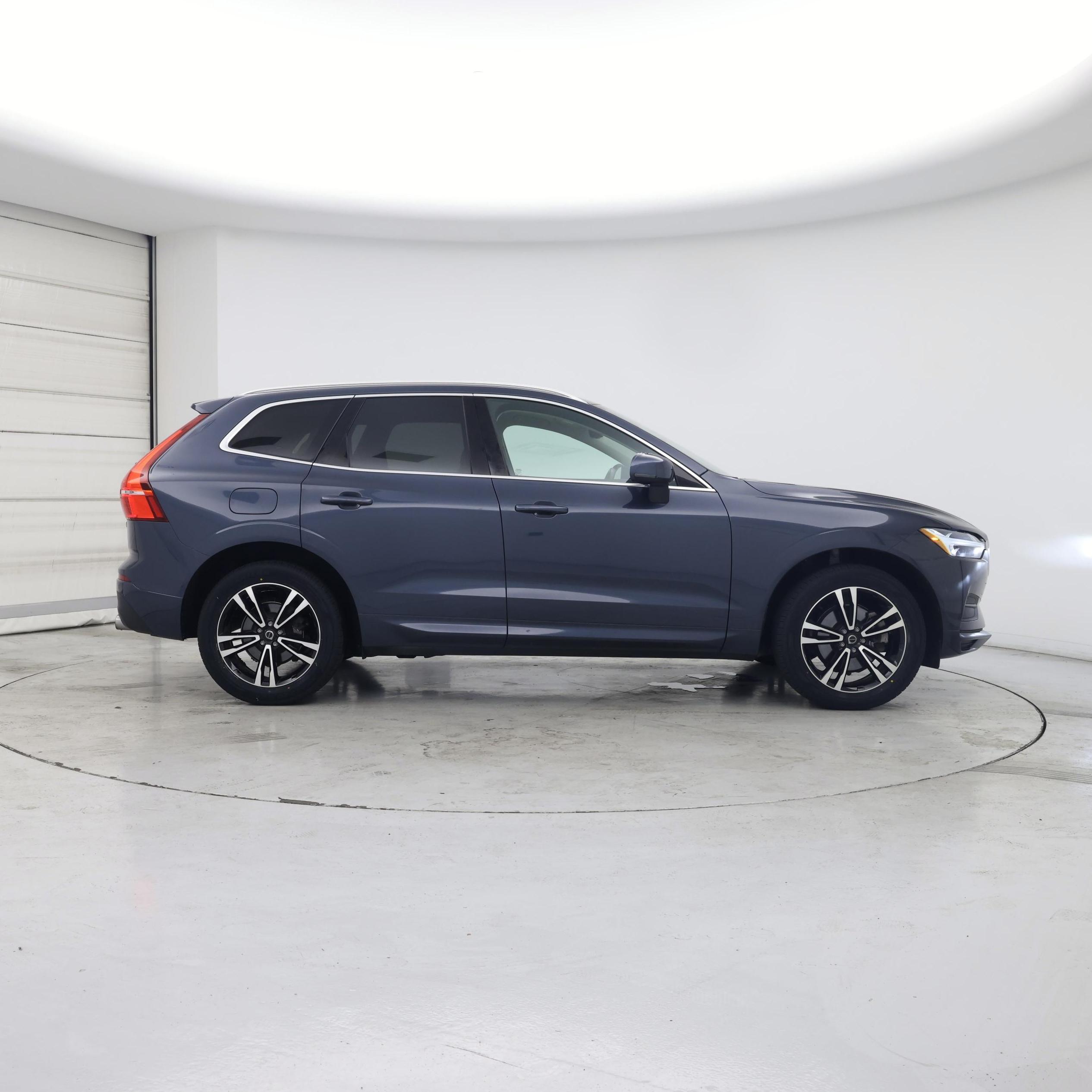 Thumbnail: 2020 Volvo XC60 - 7