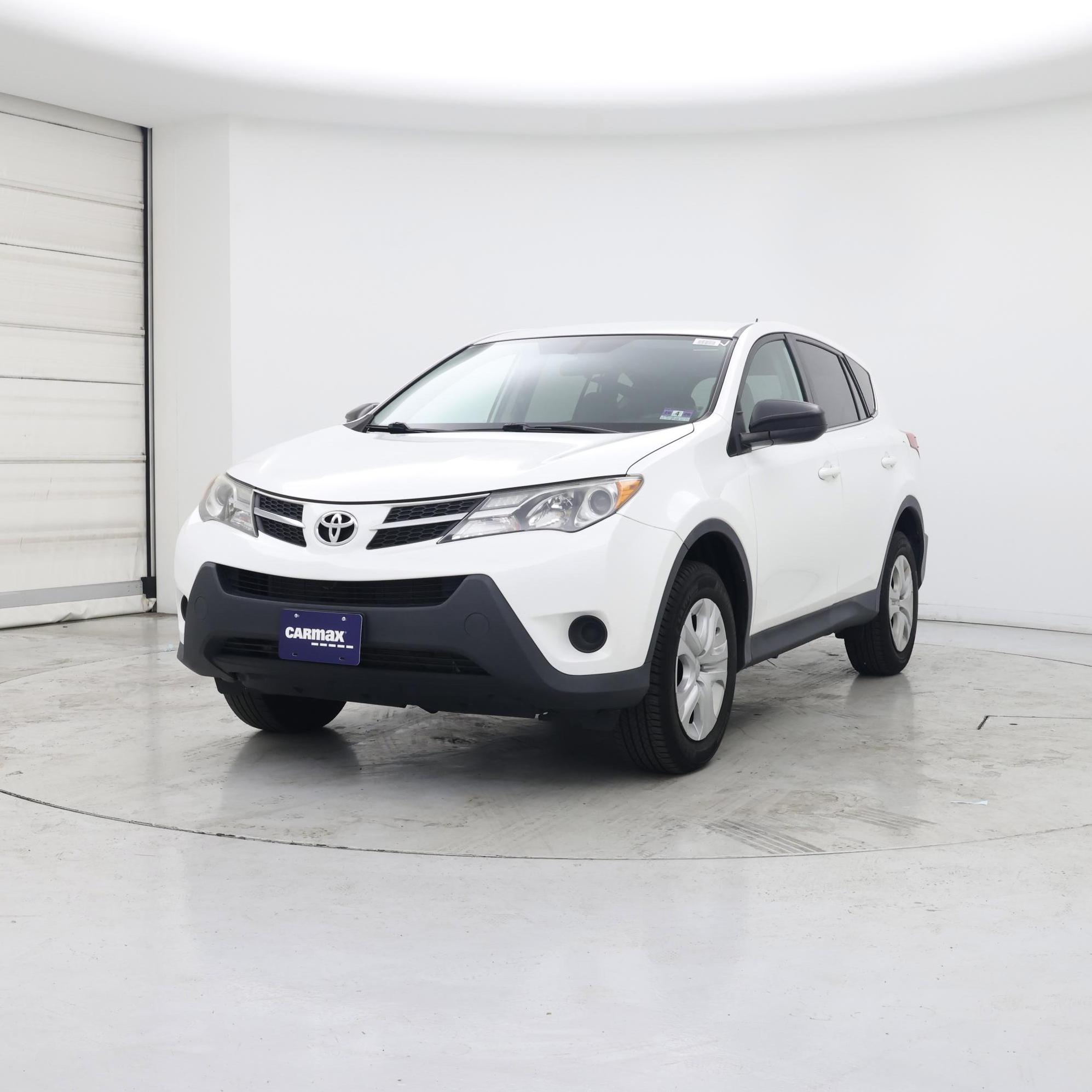 Thumbnail: 2015 Toyota RAV4 - 4