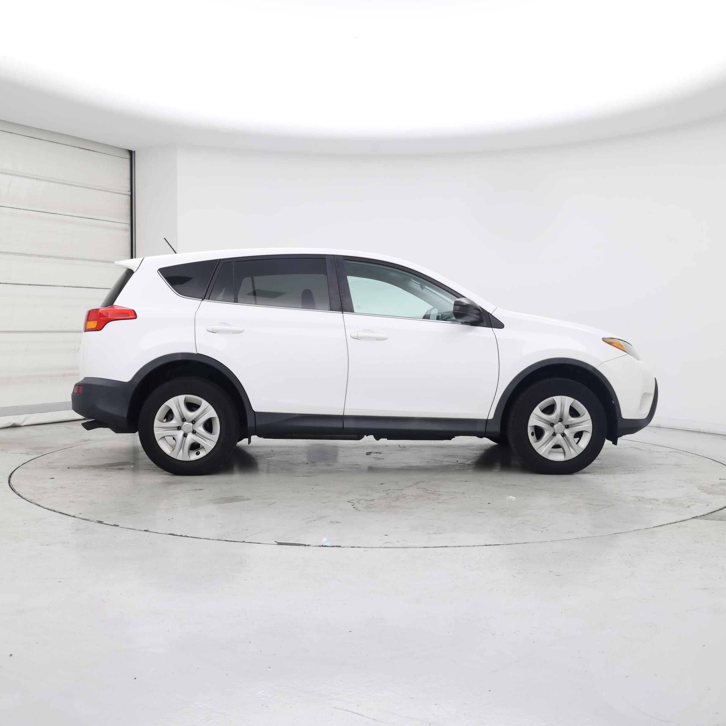 Thumbnail: 2015 Toyota RAV4 - 7
