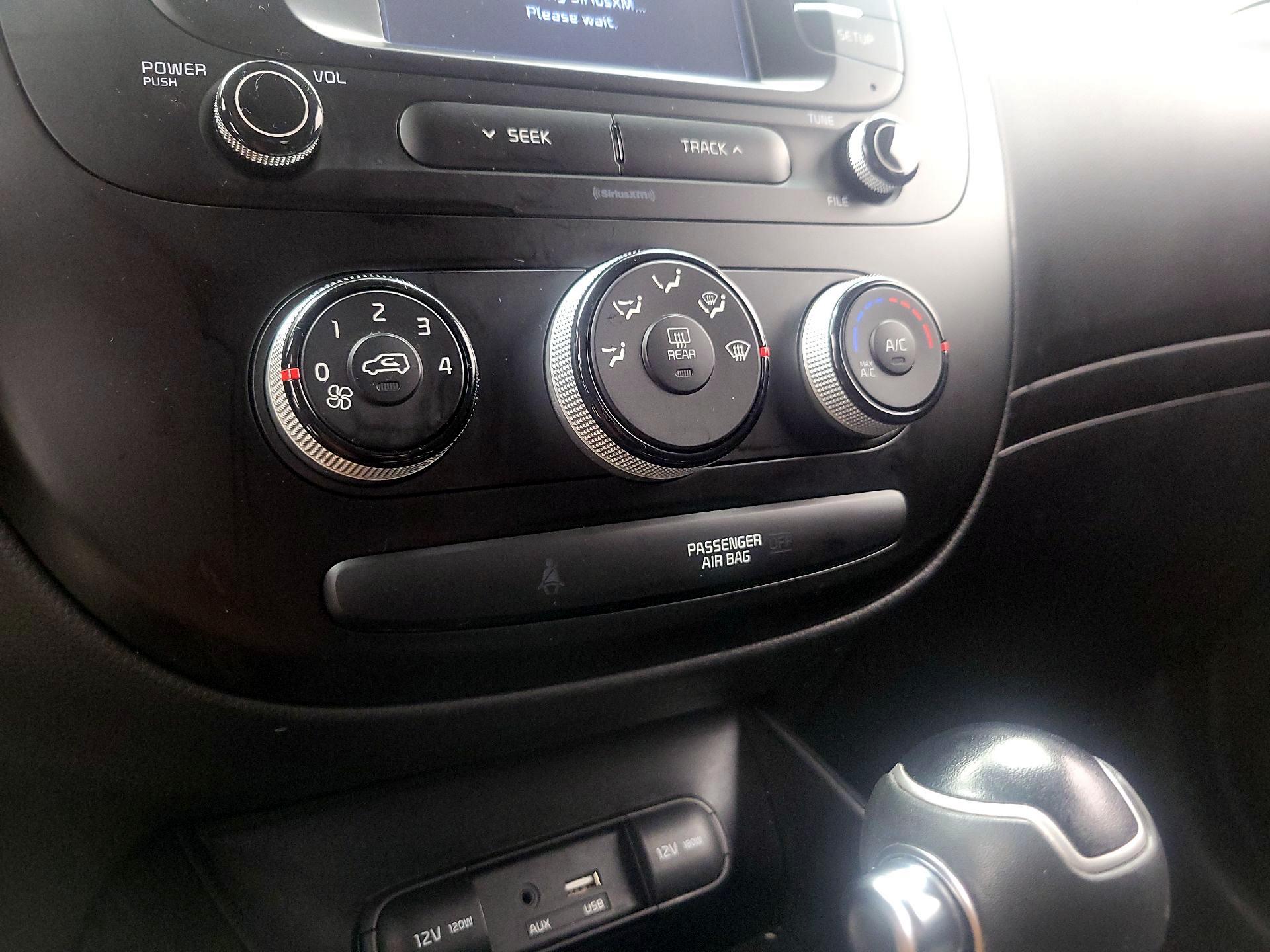 Thumbnail: 2017 Kia Soul - 15