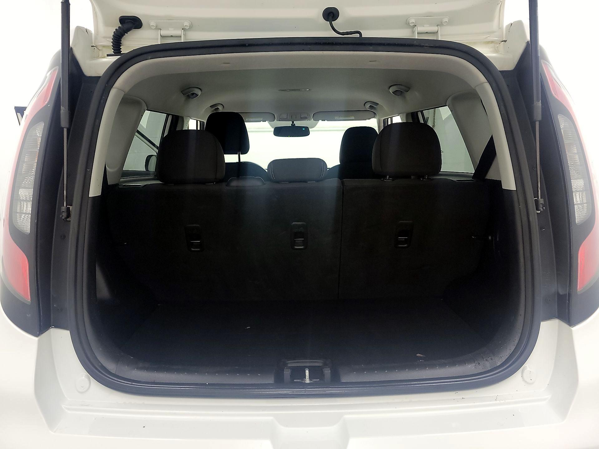 Thumbnail: 2017 Kia Soul - 18