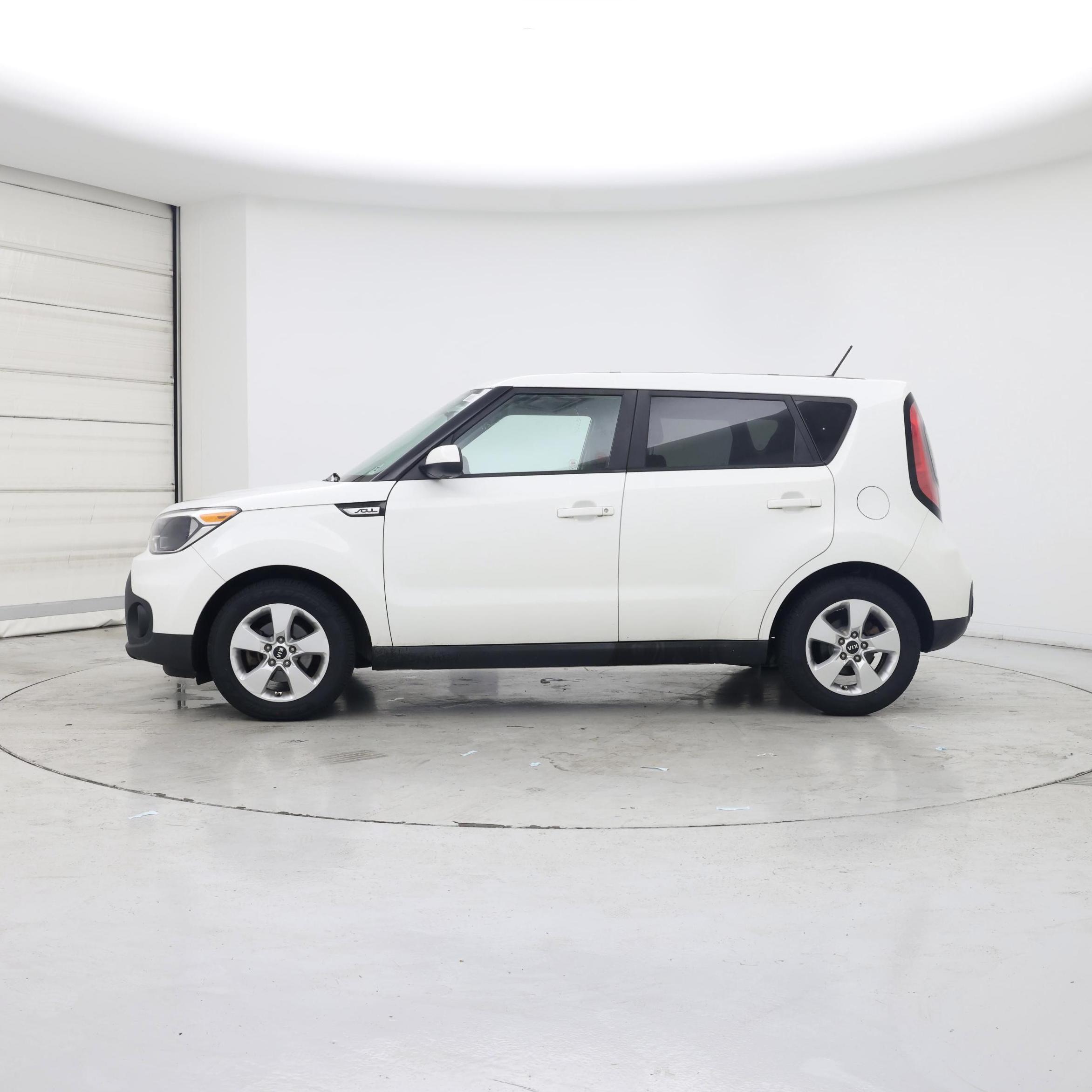 Thumbnail: 2017 Kia Soul - 3