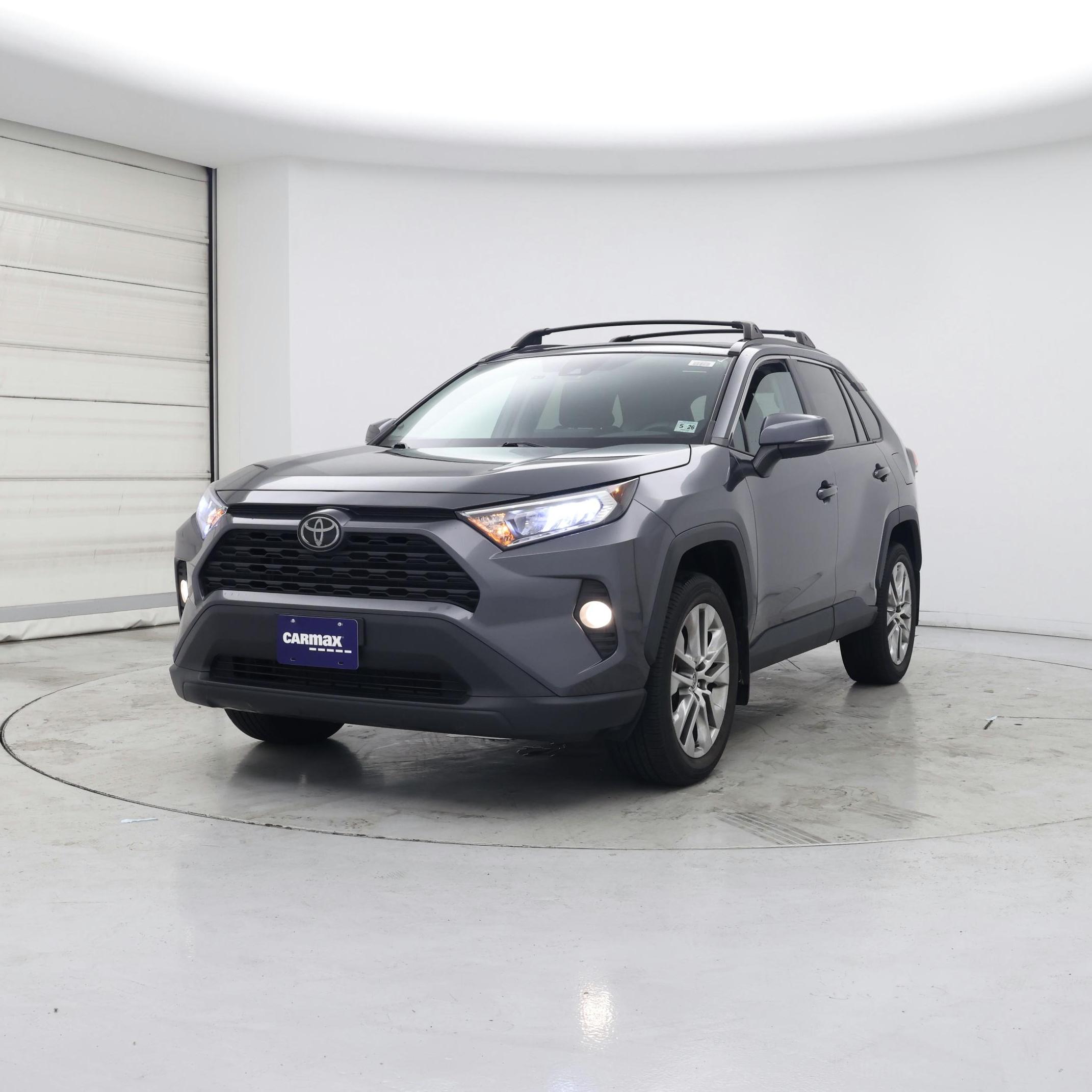 Thumbnail: 2021 Toyota RAV4 - 4