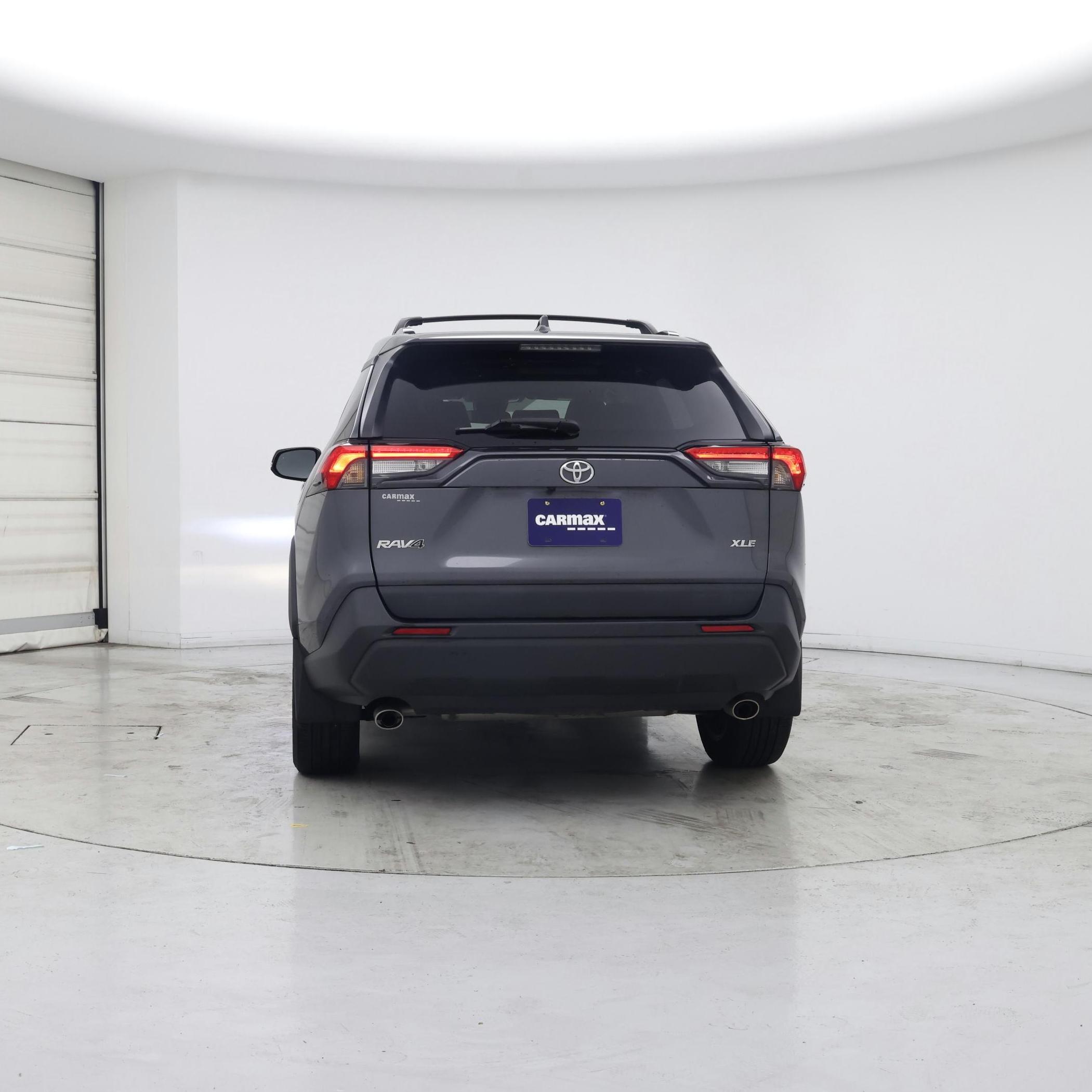 Thumbnail: 2021 Toyota RAV4 - 6
