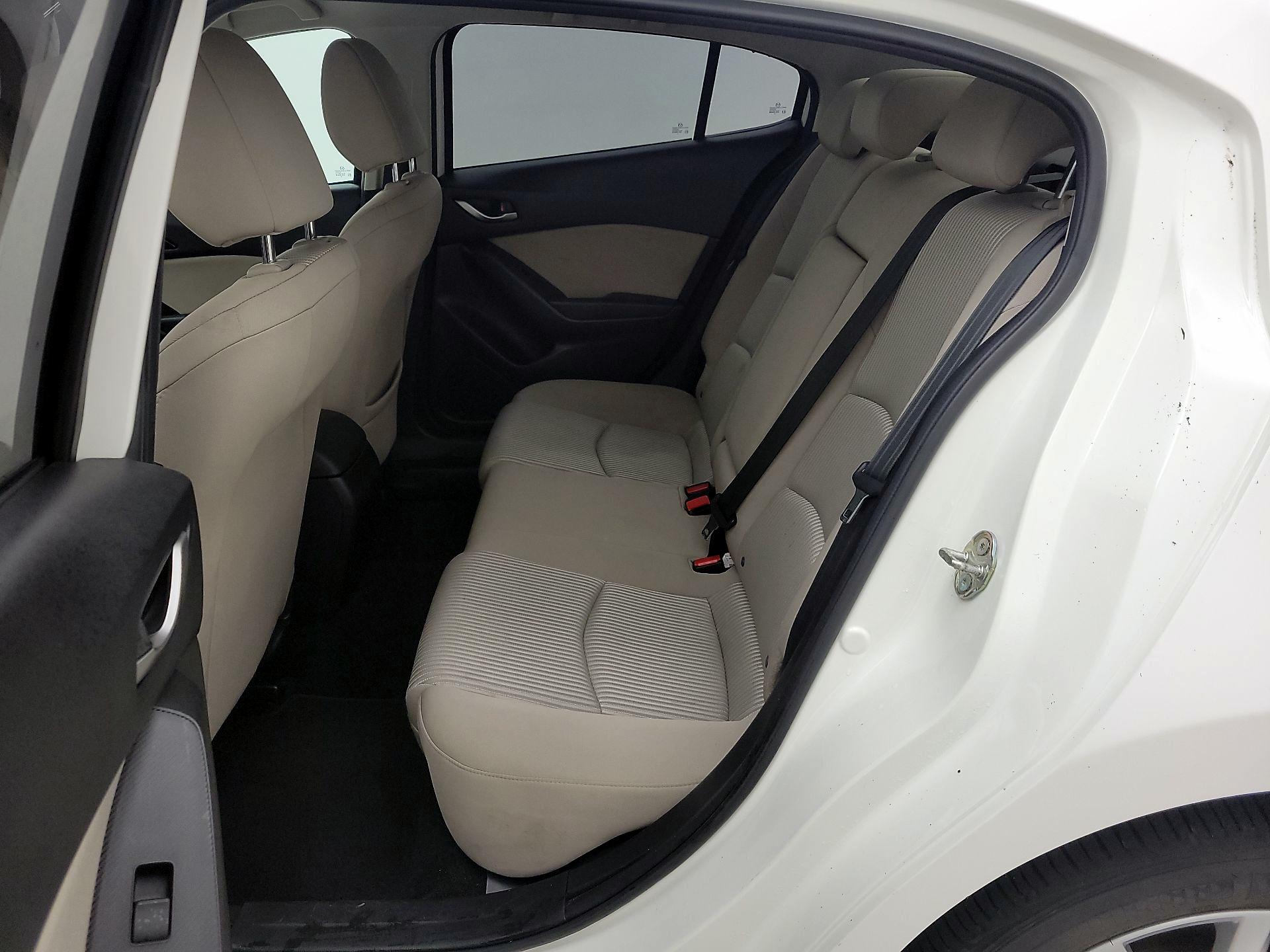 Thumbnail: 2016 Mazda Mazda3 - 20
