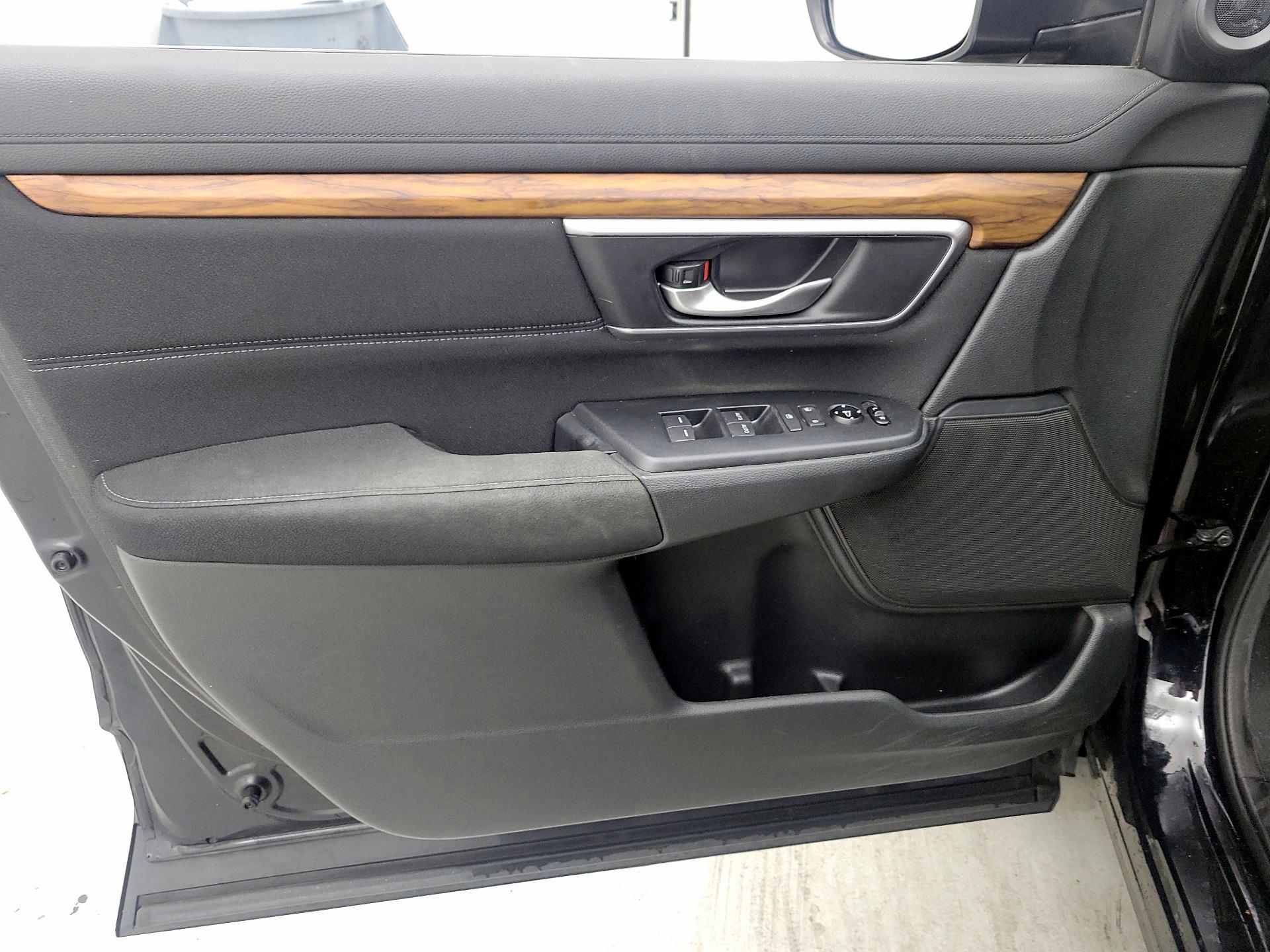 Thumbnail: 2017 Honda CR-V - 12