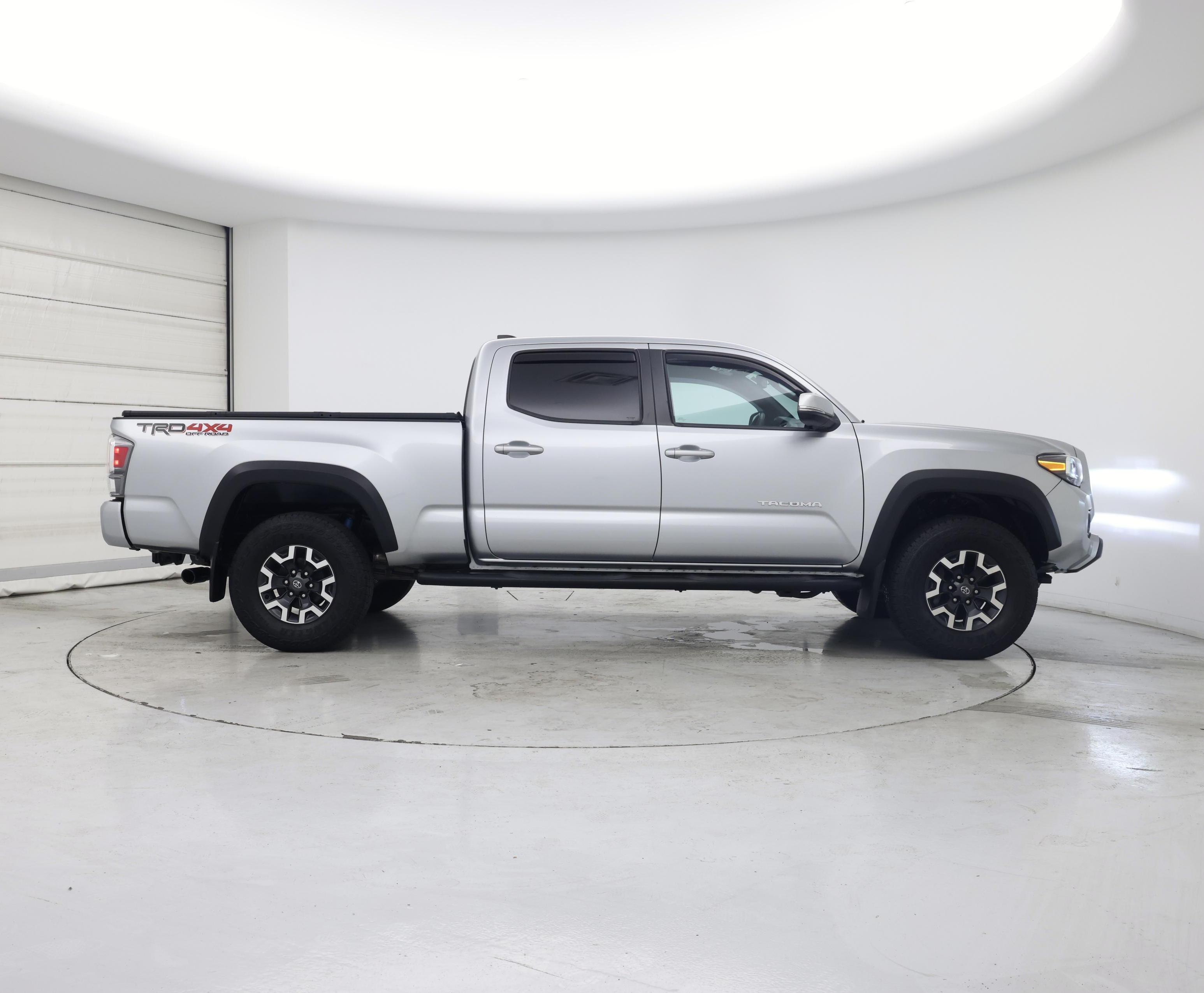 Thumbnail: 2022 Toyota Tacoma - 7