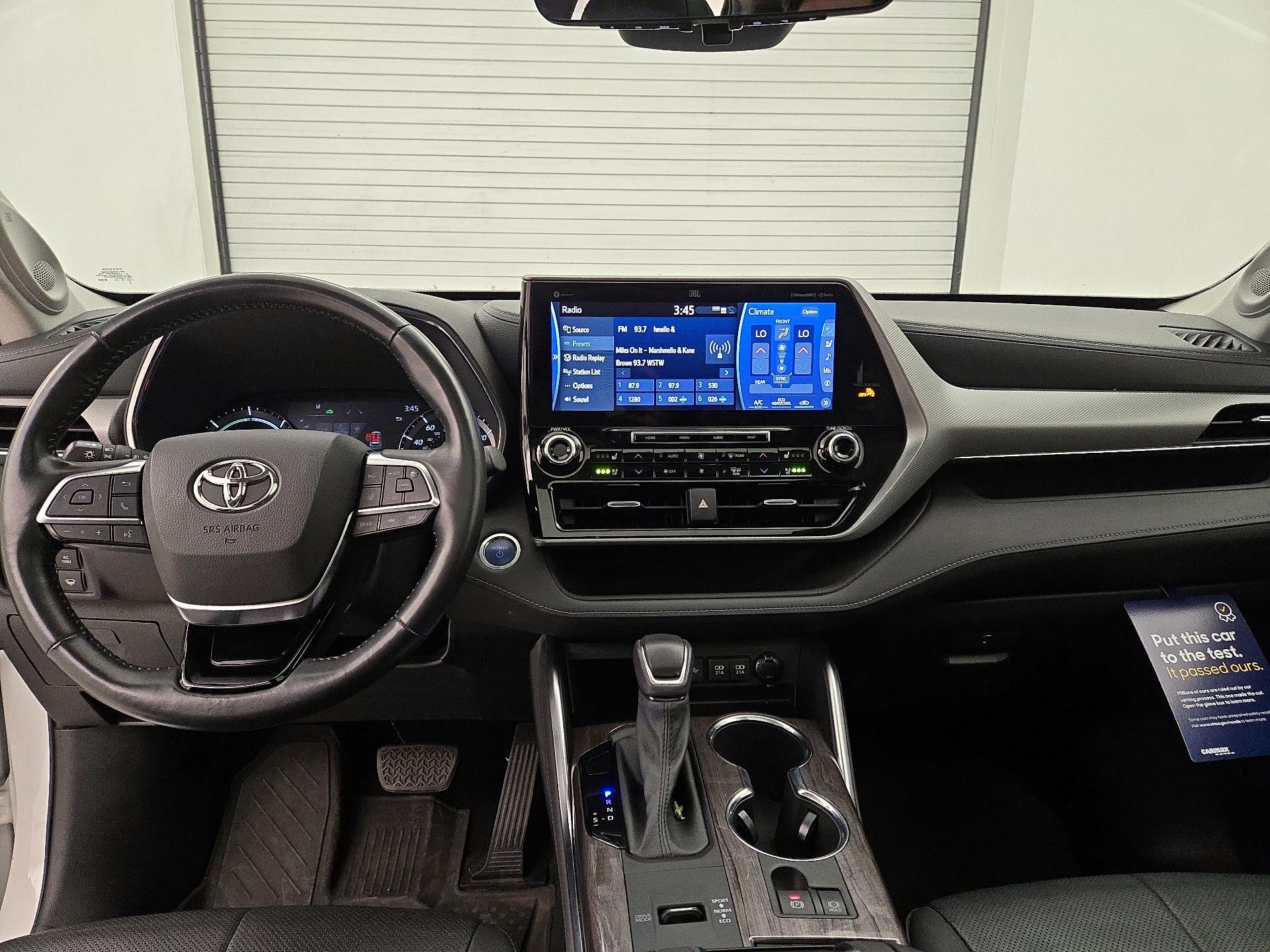 Thumbnail: 2021 Toyota Highlander - 9