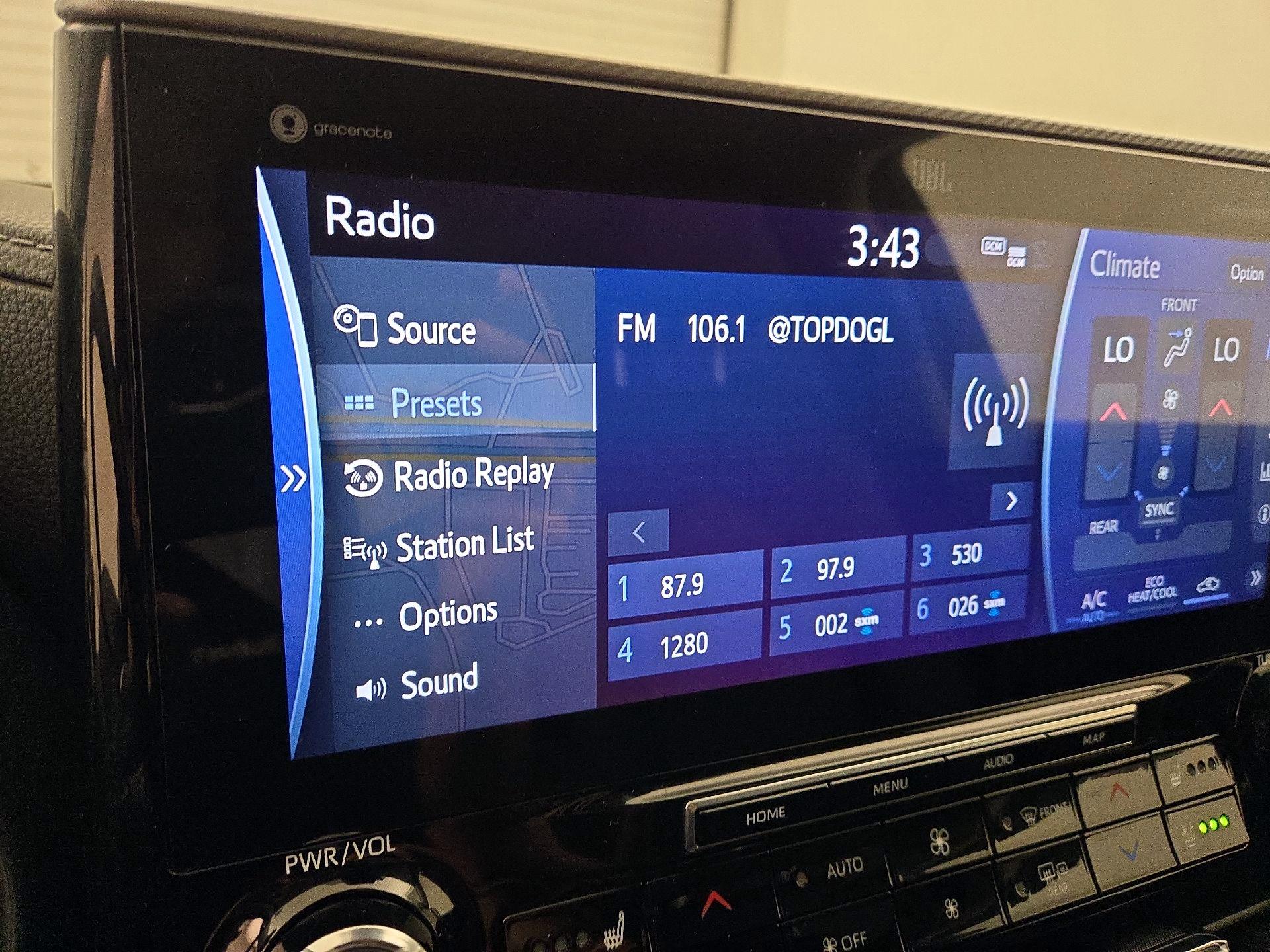 Thumbnail: 2021 Toyota Highlander - 16