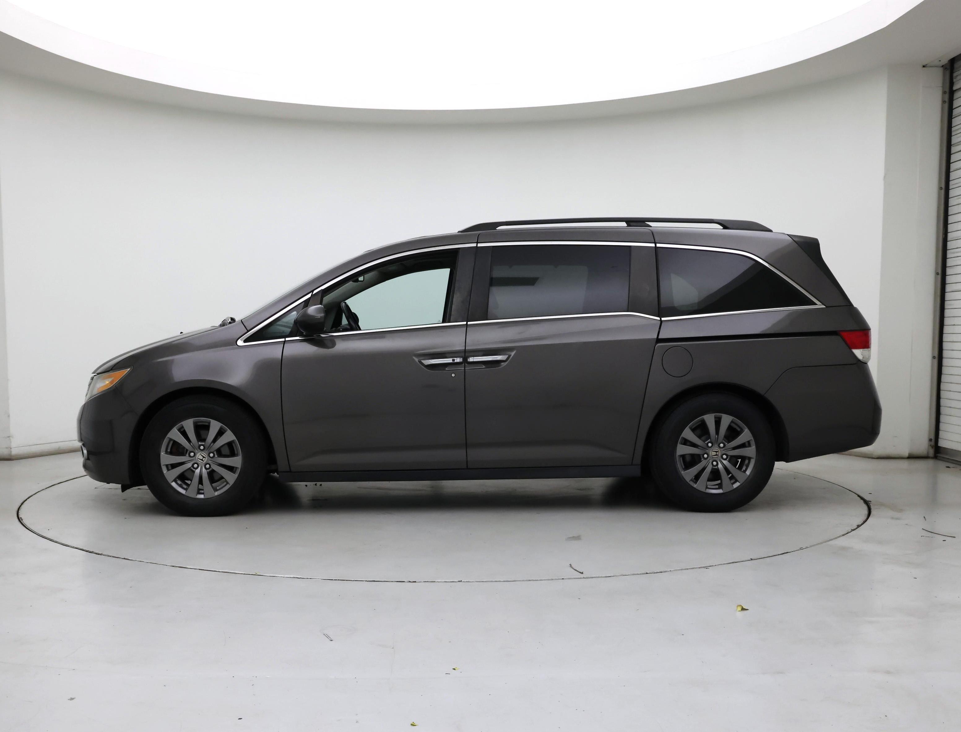 Thumbnail: 2016 Honda Odyssey - 3