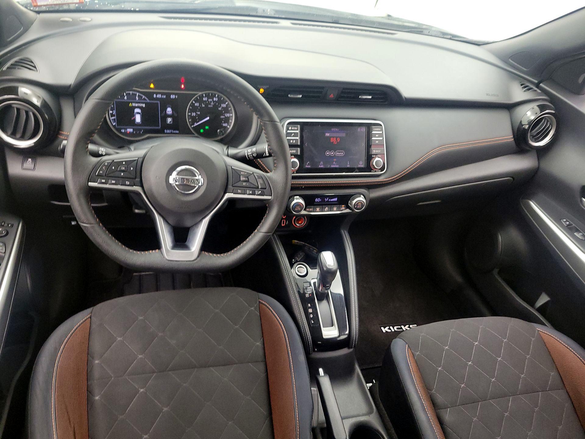 Thumbnail: 2018 Nissan Kicks - 9