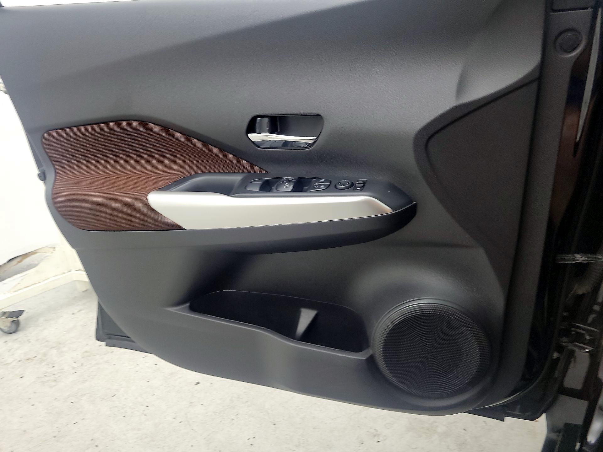 Thumbnail: 2018 Nissan Kicks - 12