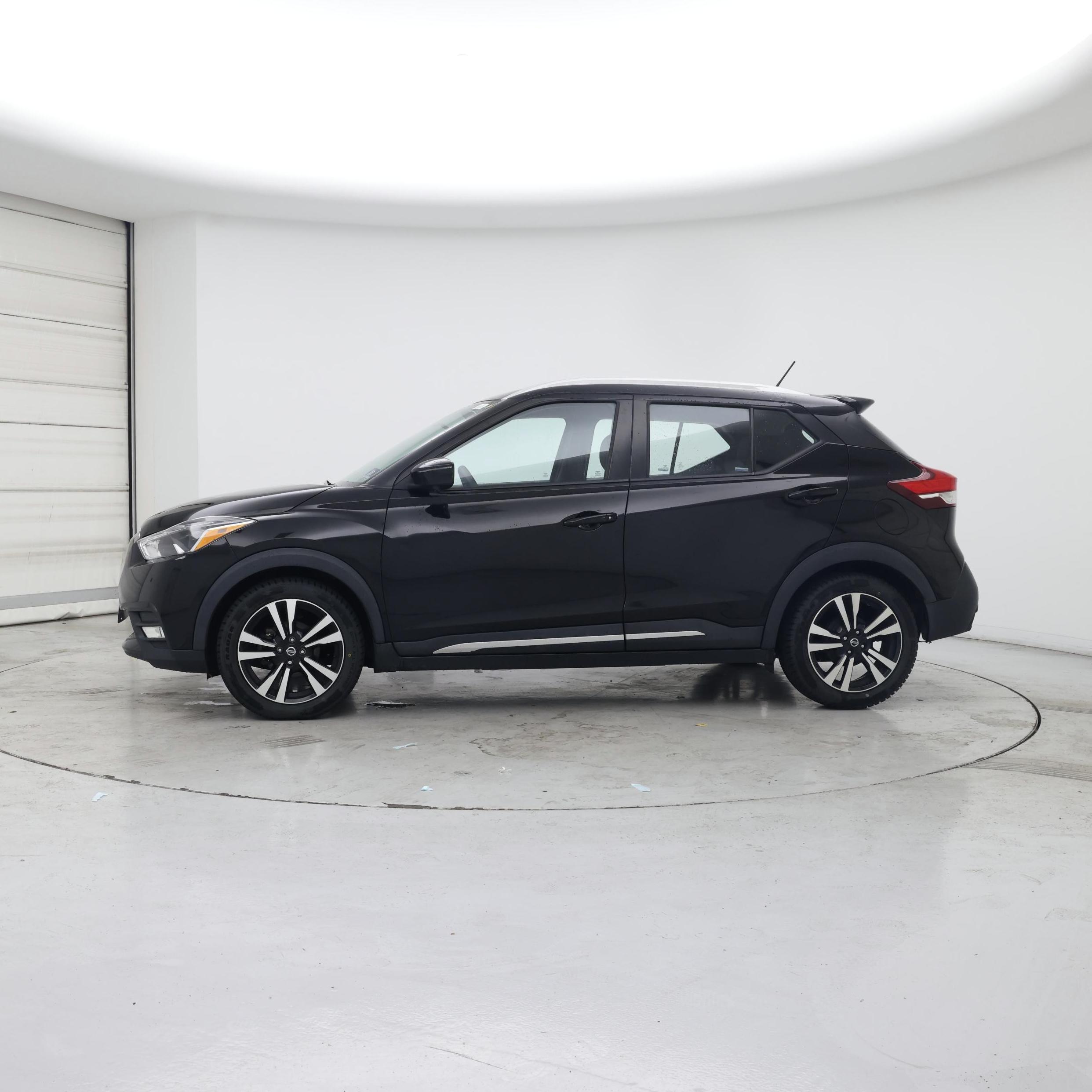 Thumbnail: 2018 Nissan Kicks - 3