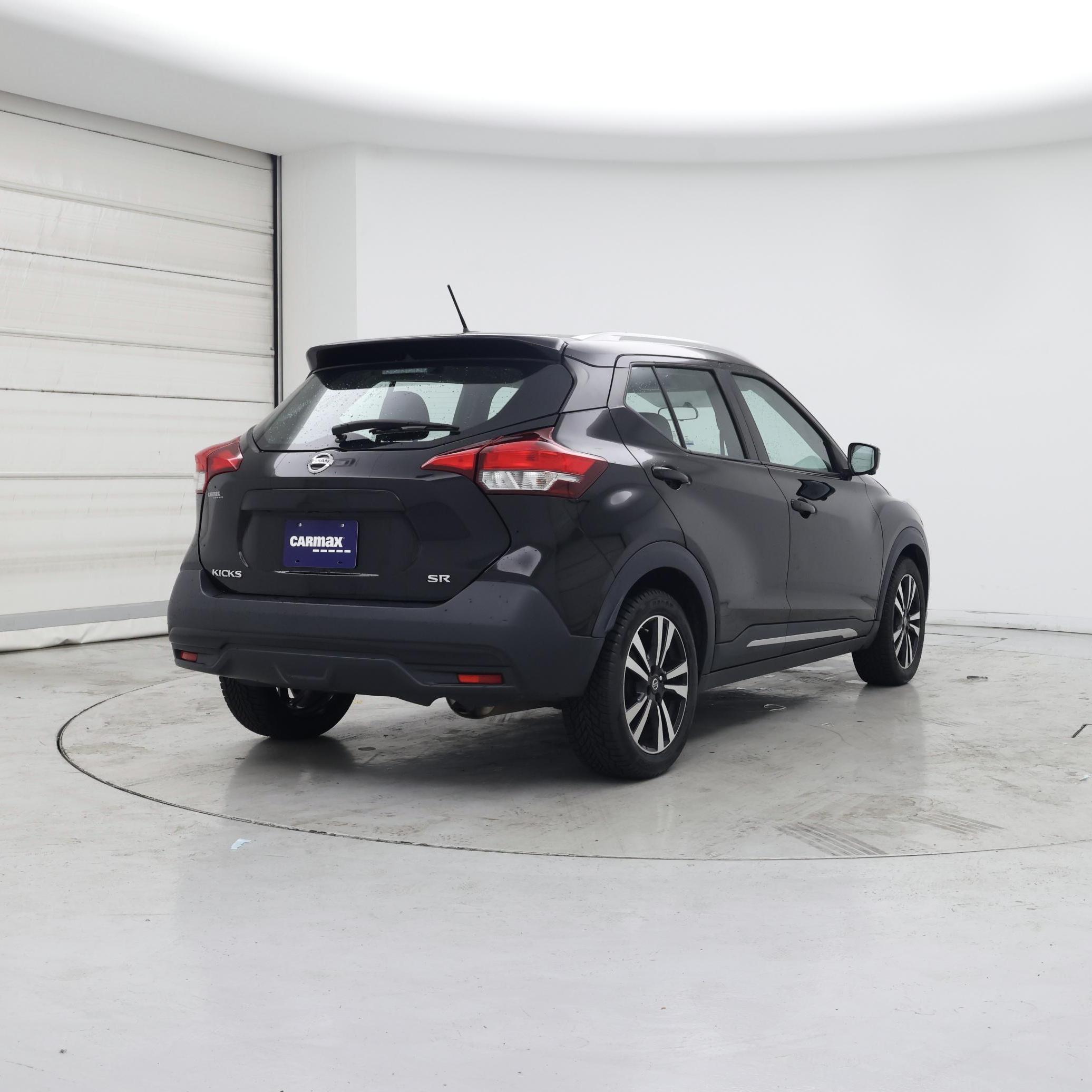 Thumbnail: 2018 Nissan Kicks - 8