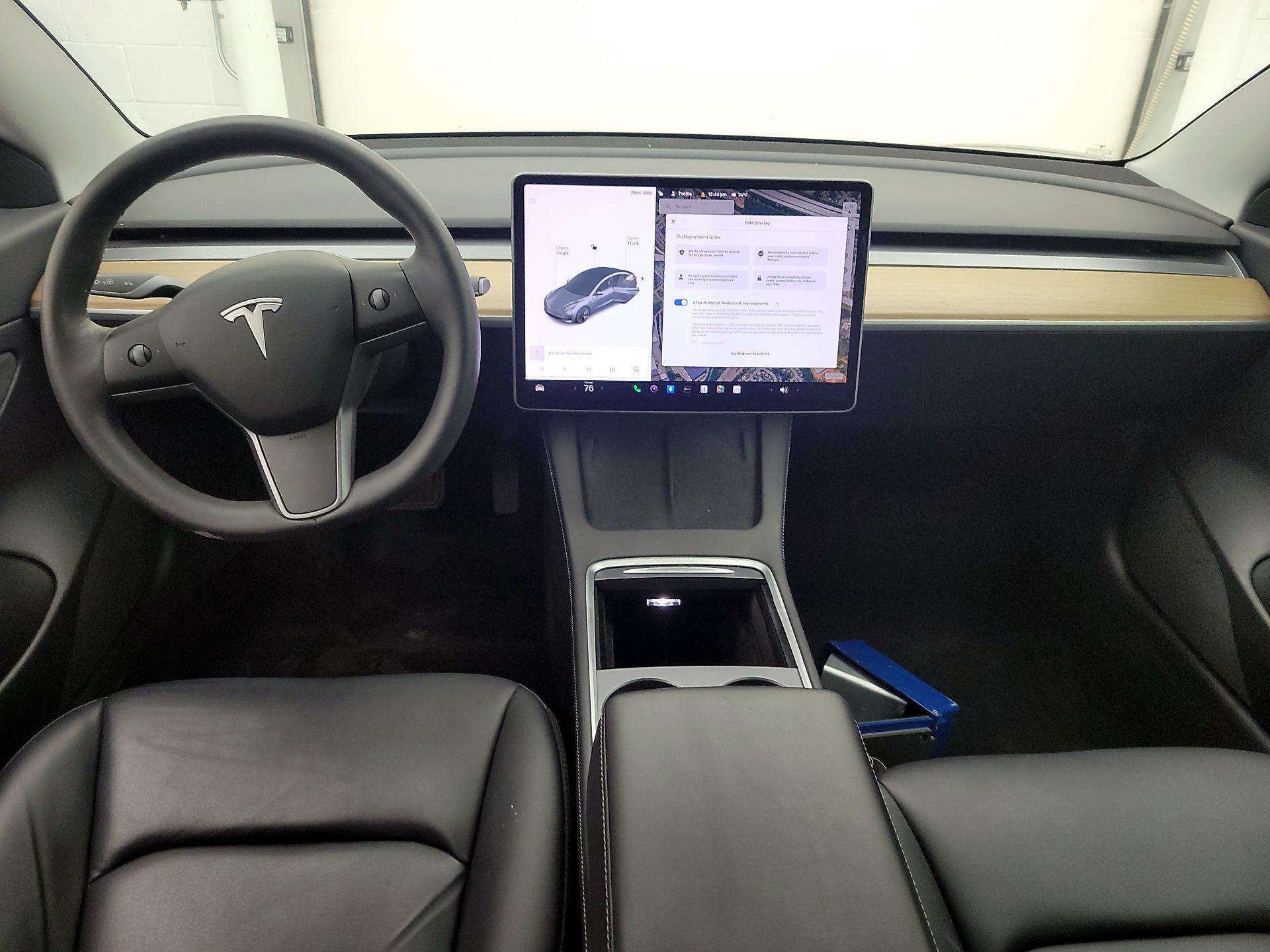 Thumbnail: 2021 Tesla Model 3 - 9