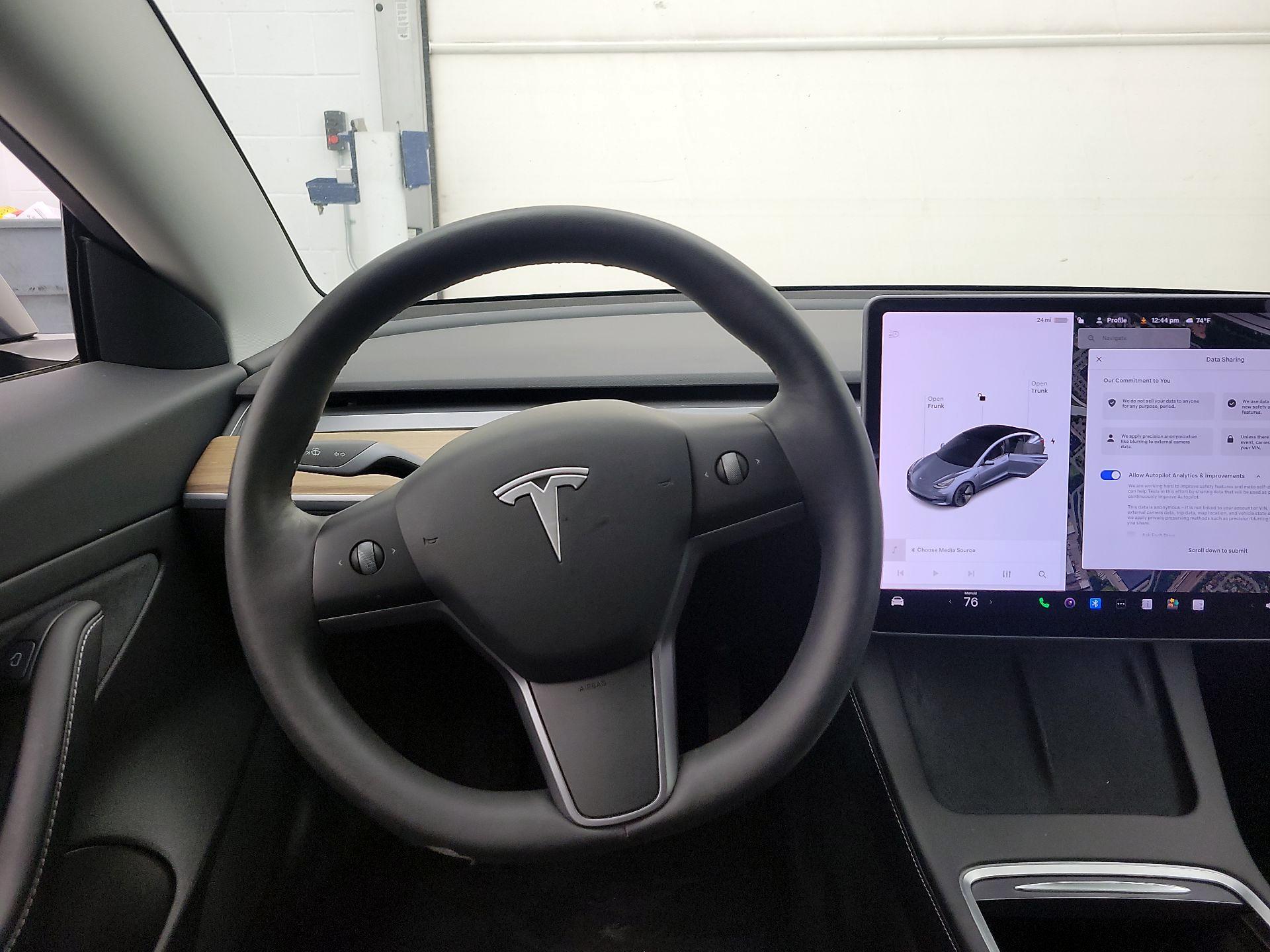 Thumbnail: 2021 Tesla Model 3 - 10