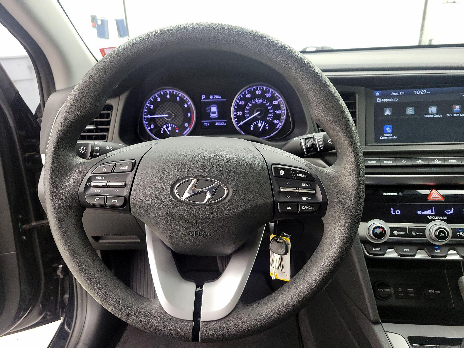 Thumbnail: 2020 Hyundai Elantra - 10
