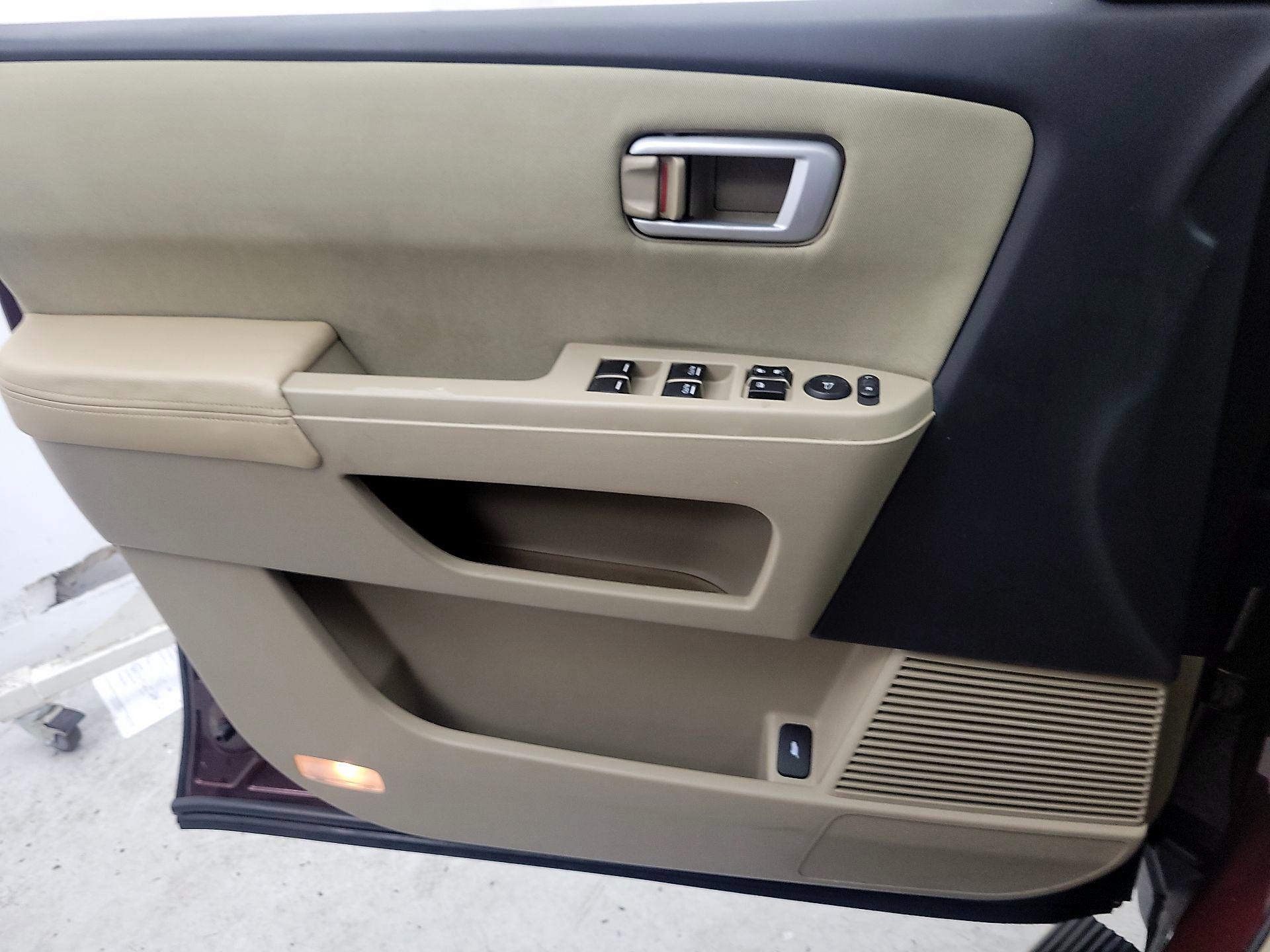 Thumbnail: 2014 Honda Pilot - 12
