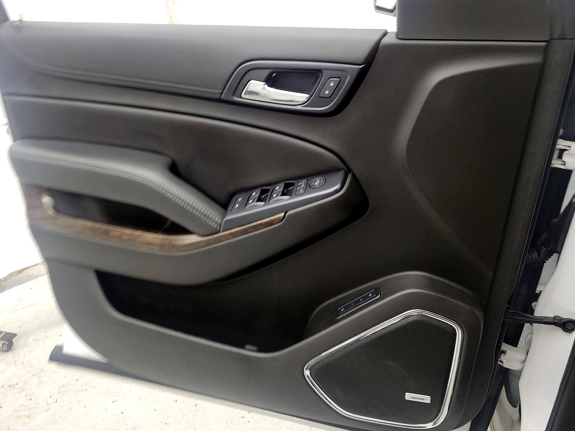 Thumbnail: 2019 Chevrolet Tahoe - 12