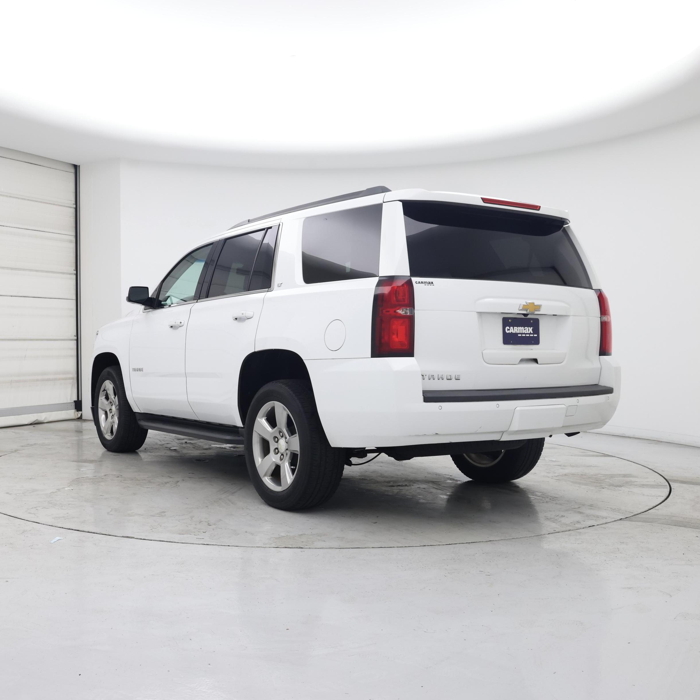 Thumbnail: 2019 Chevrolet Tahoe - 2