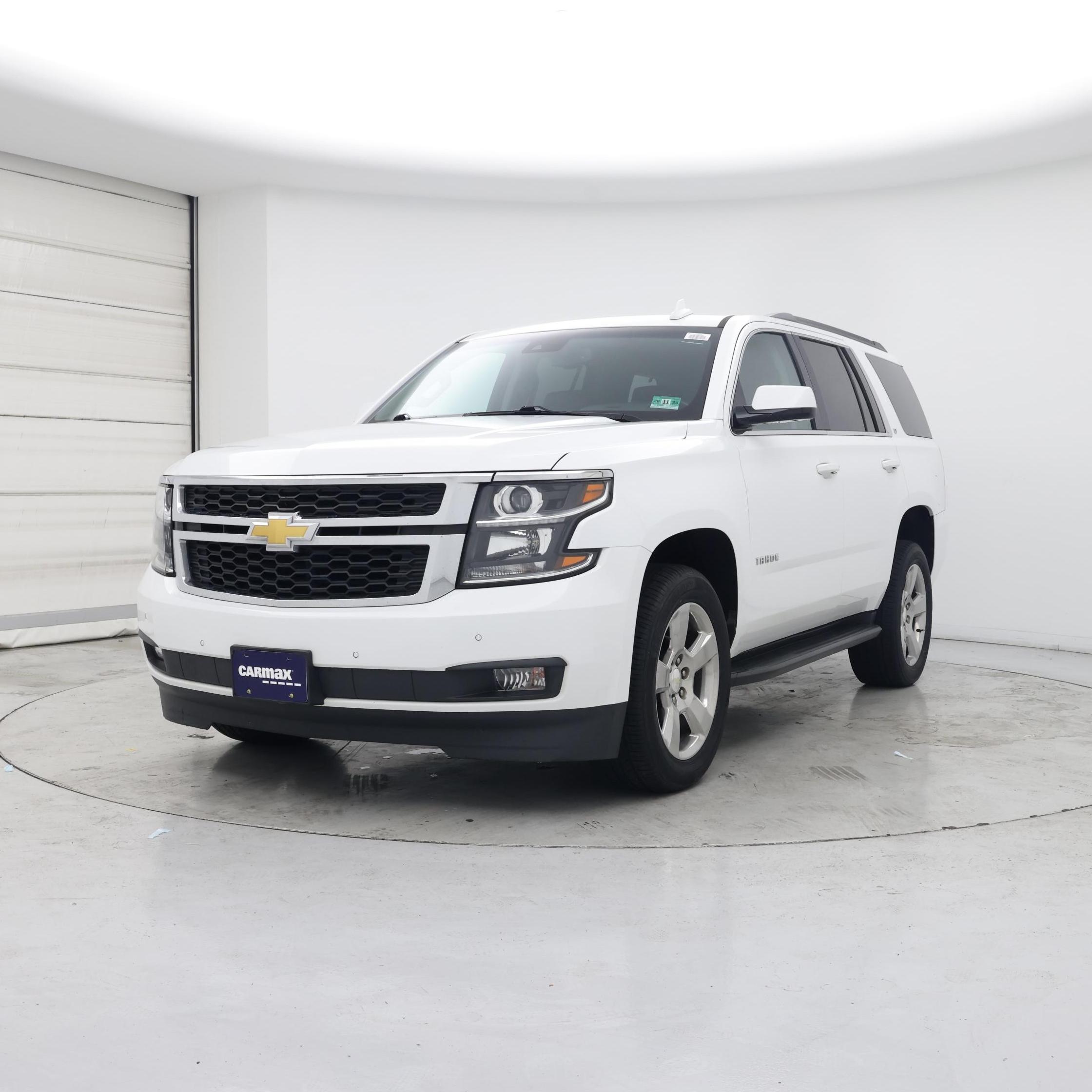 Thumbnail: 2019 Chevrolet Tahoe - 4
