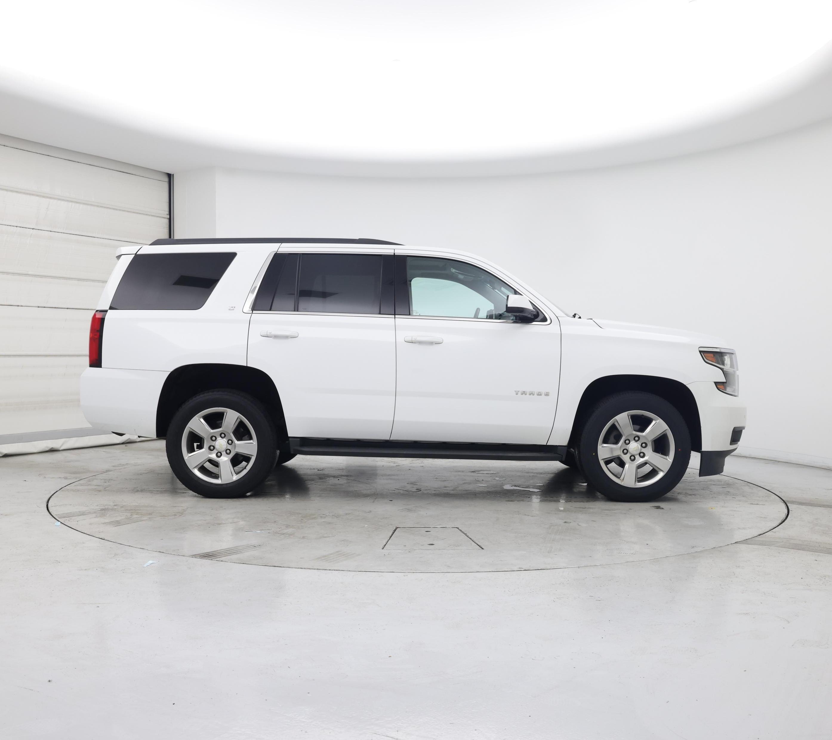 Thumbnail: 2019 Chevrolet Tahoe - 7