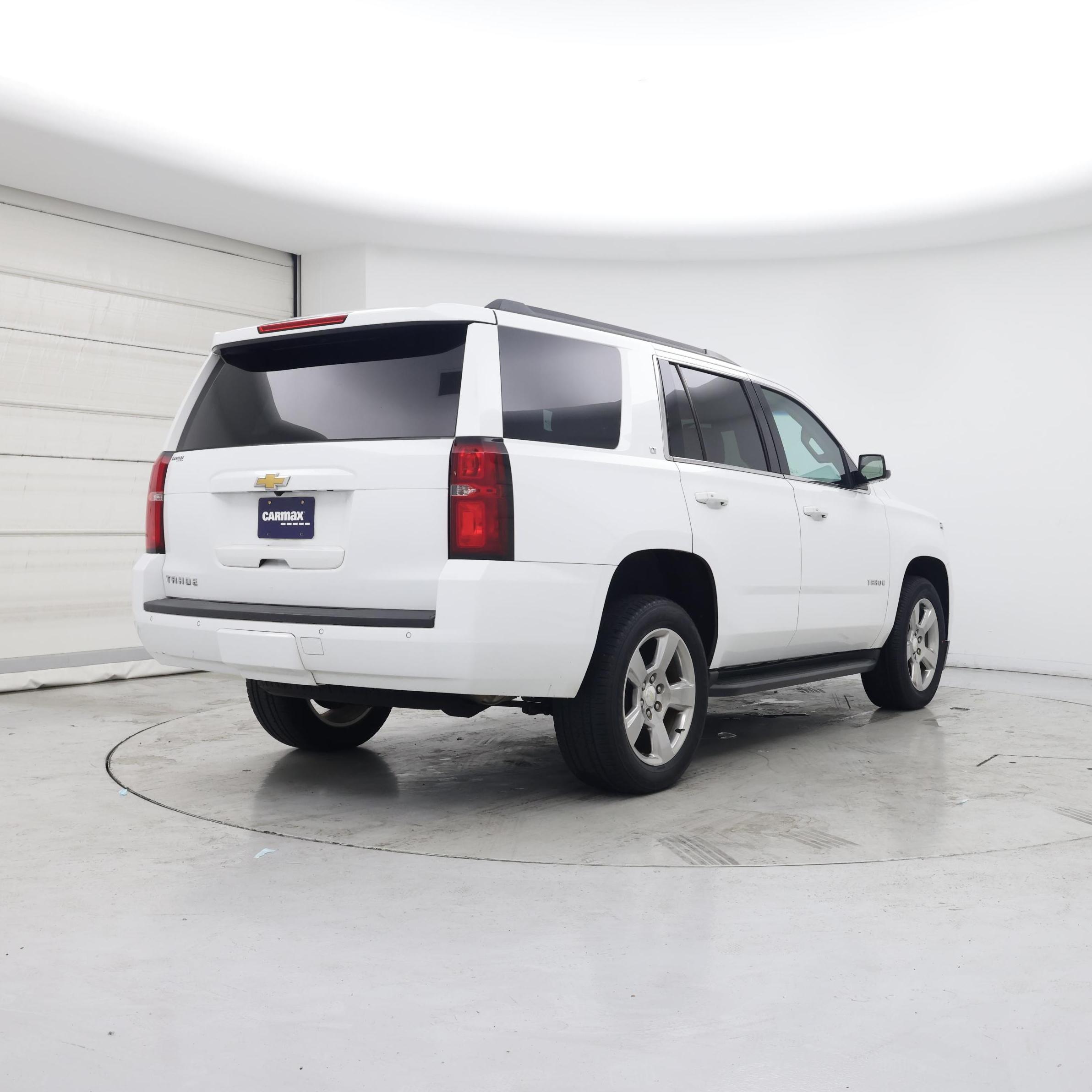Thumbnail: 2019 Chevrolet Tahoe - 8