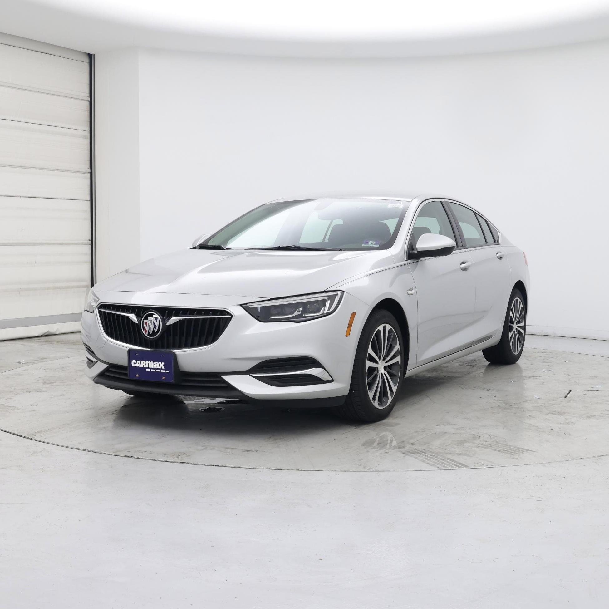 Thumbnail: 2019 Buick Regal - 4