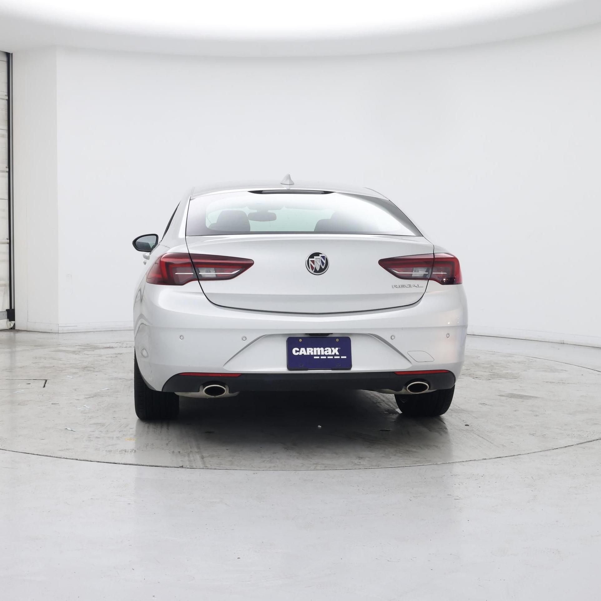 Thumbnail: 2019 Buick Regal - 6