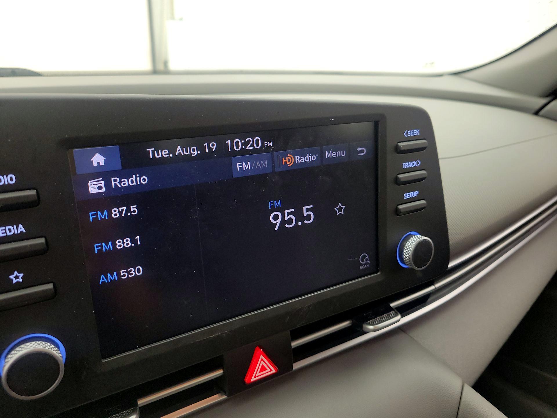 Thumbnail: 2021 Hyundai Elantra - 14