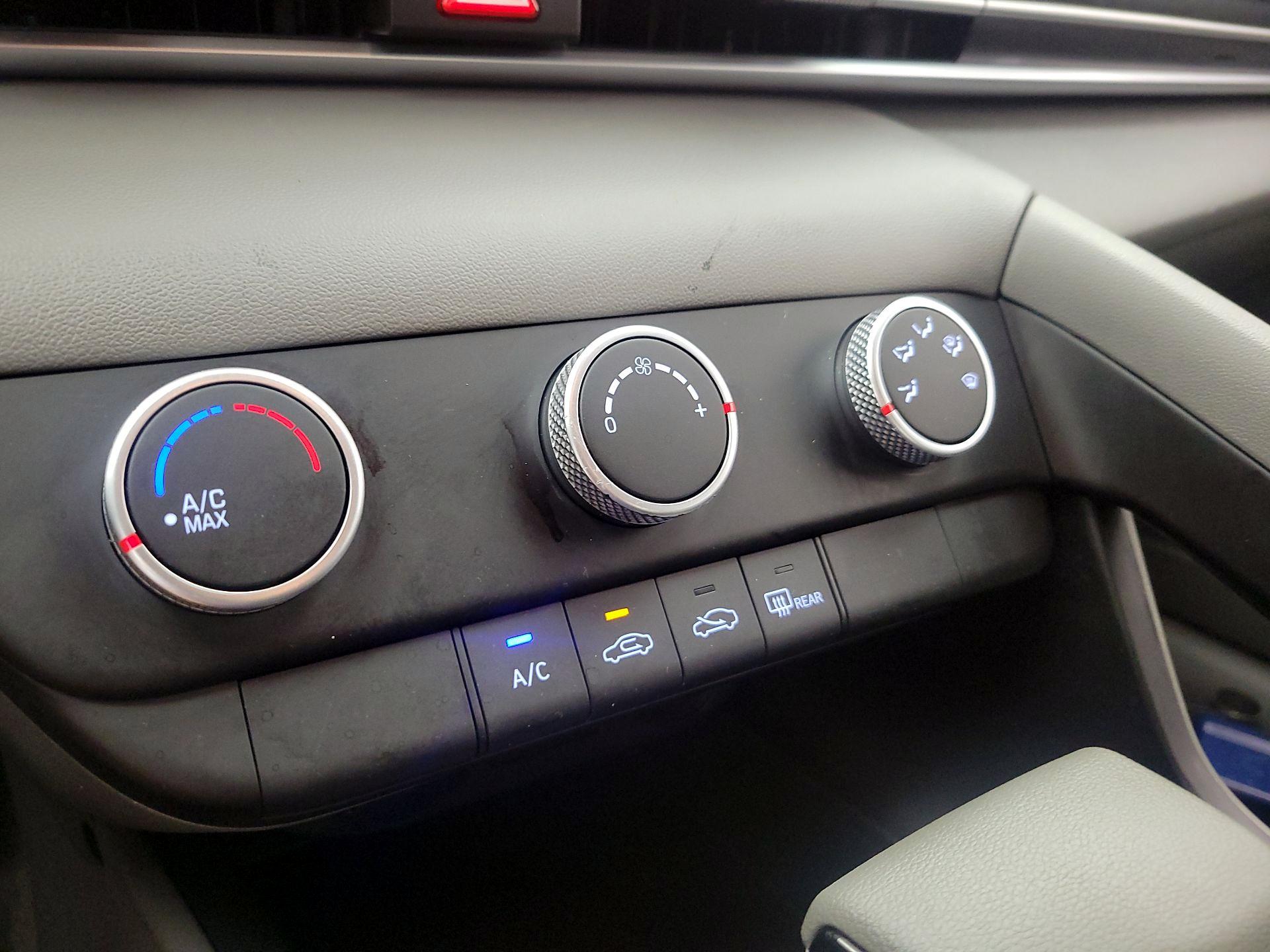 Thumbnail: 2021 Hyundai Elantra - 15