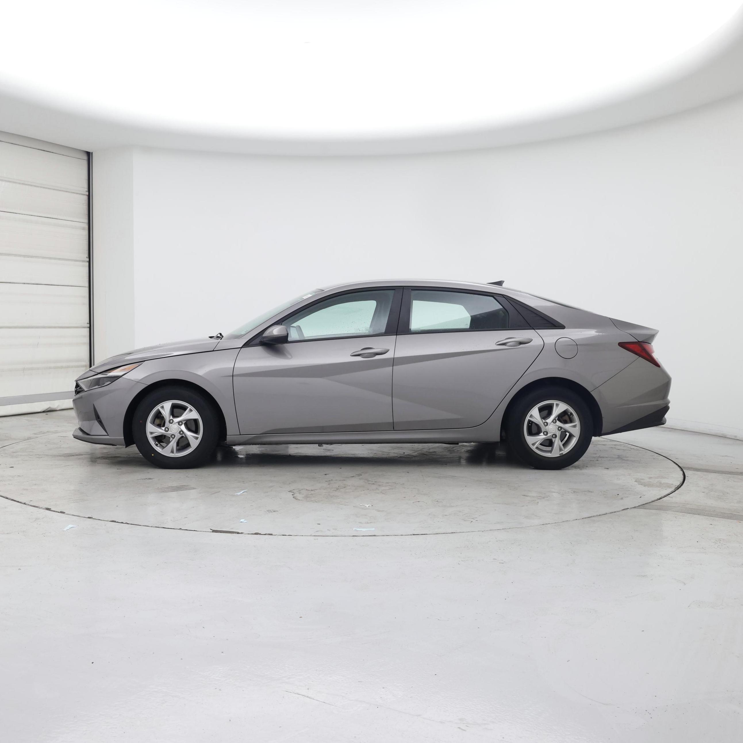 Thumbnail: 2021 Hyundai Elantra - 3