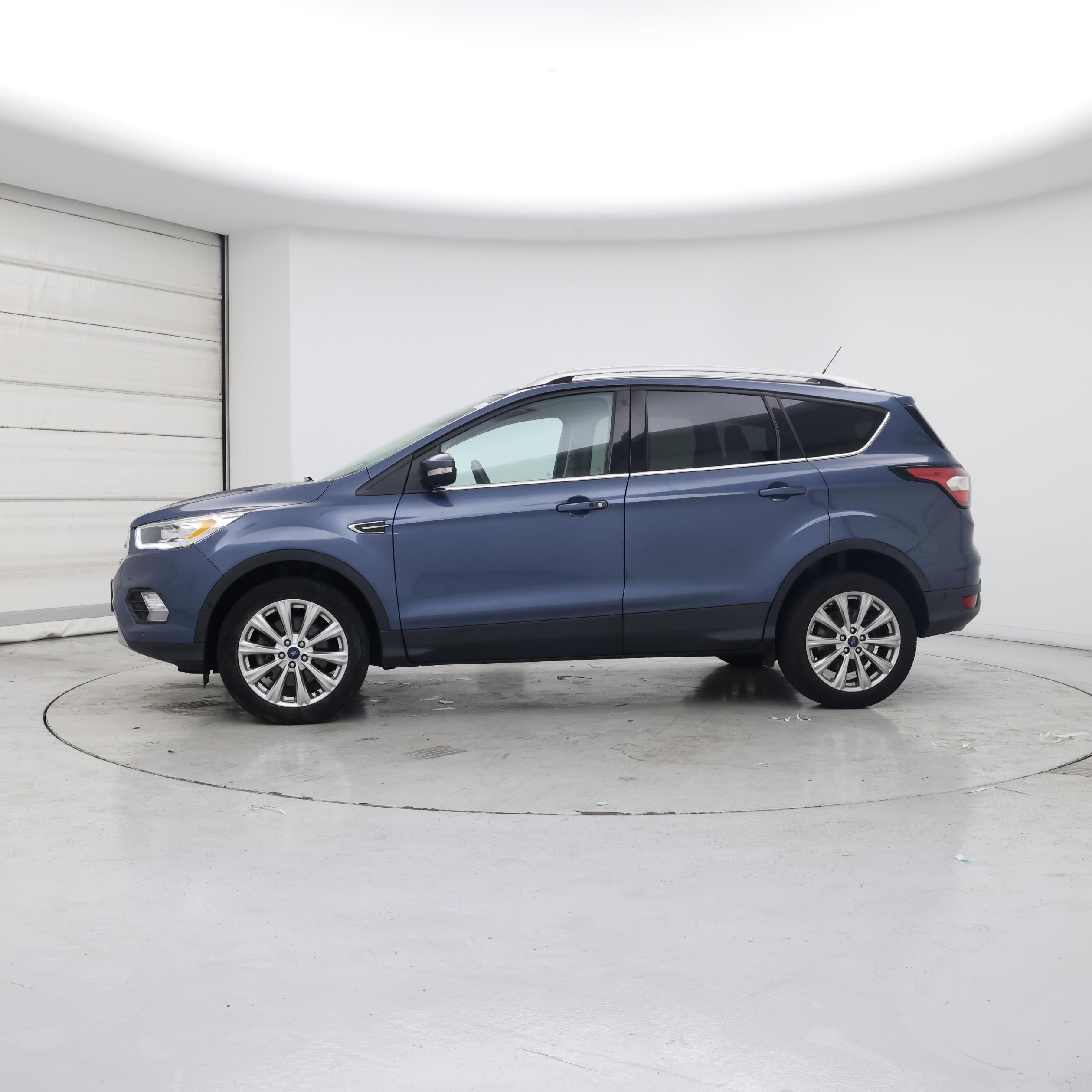 Thumbnail: 2018 Ford Escape - 3