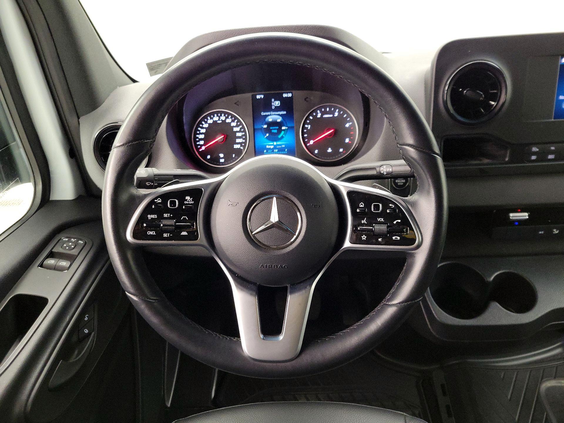 Thumbnail: 2022 Mercedes-Benz Sprinter - 10