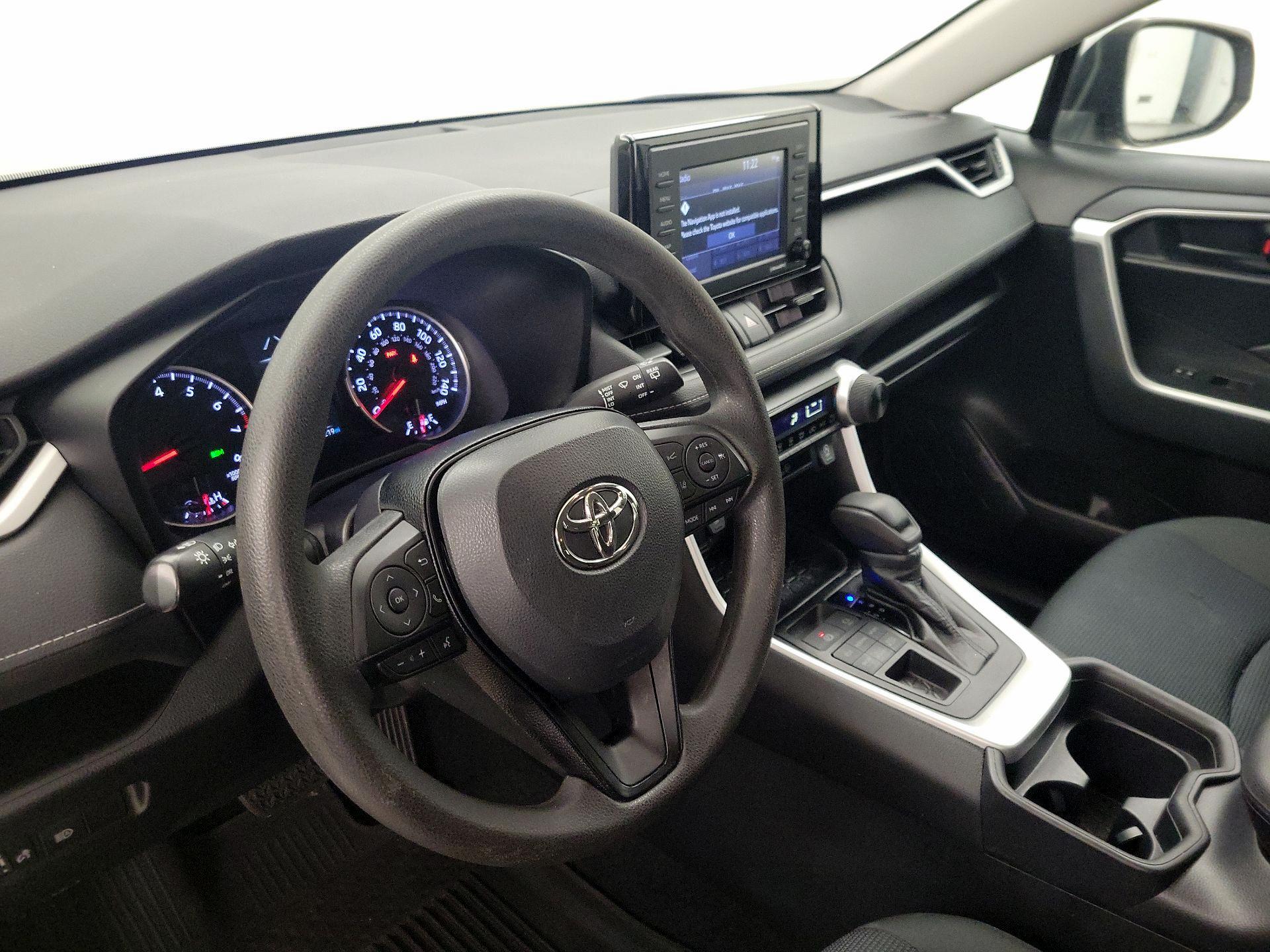 Thumbnail: 2020 Toyota RAV4 - 9