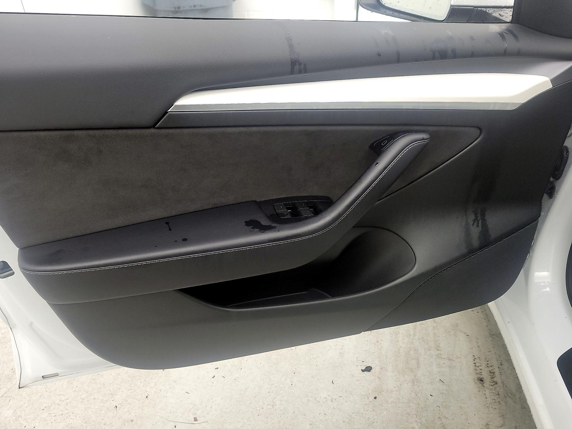 Thumbnail: 2023 Tesla Model 3 - 12
