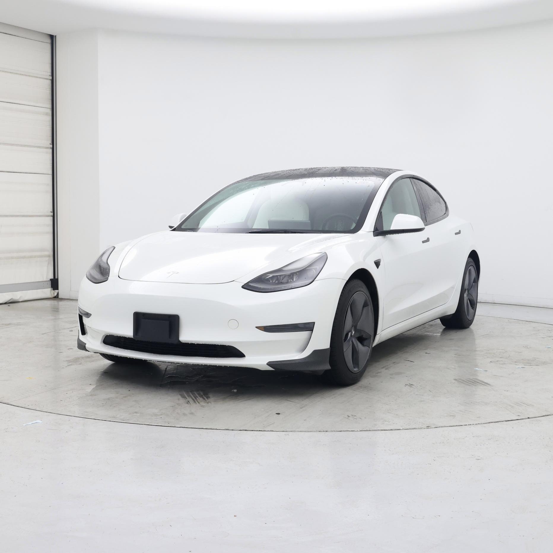 Thumbnail: 2023 Tesla Model 3 - 4