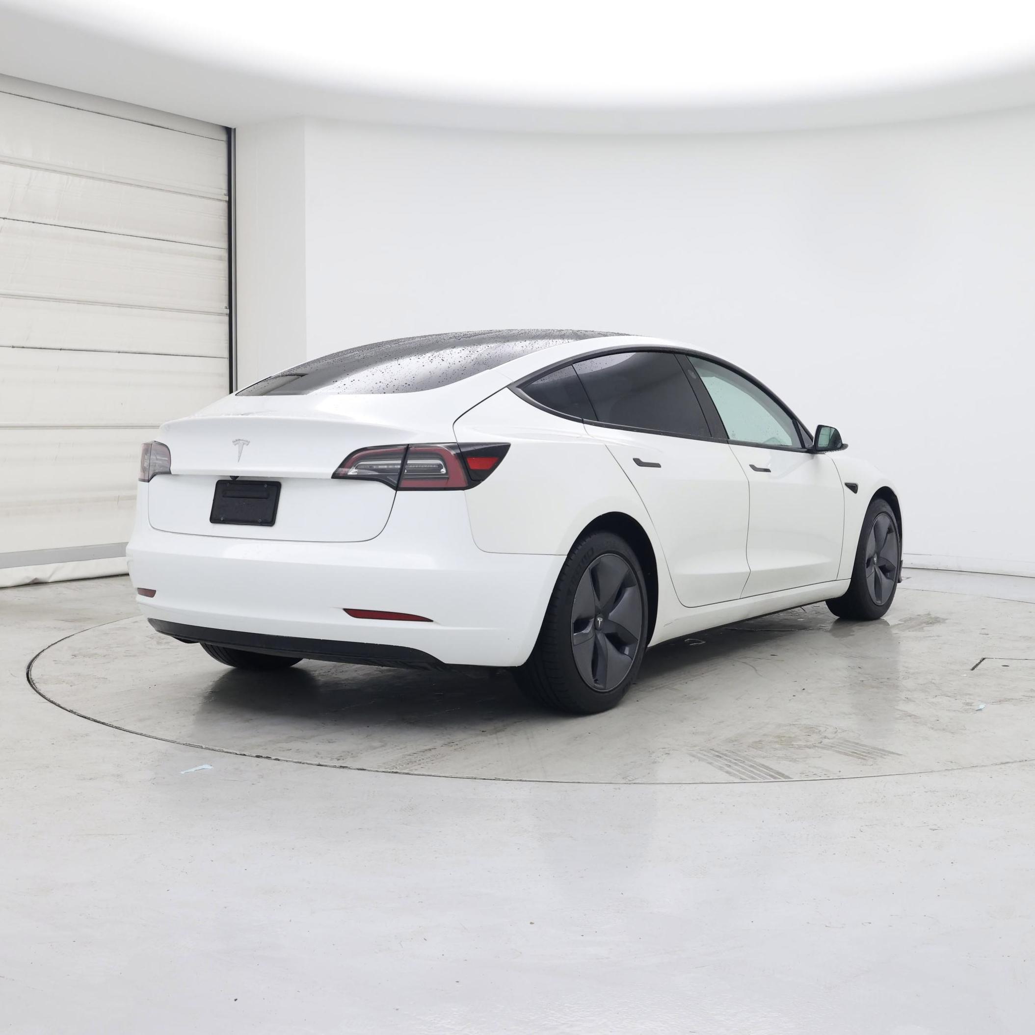 Thumbnail: 2023 Tesla Model 3 - 8