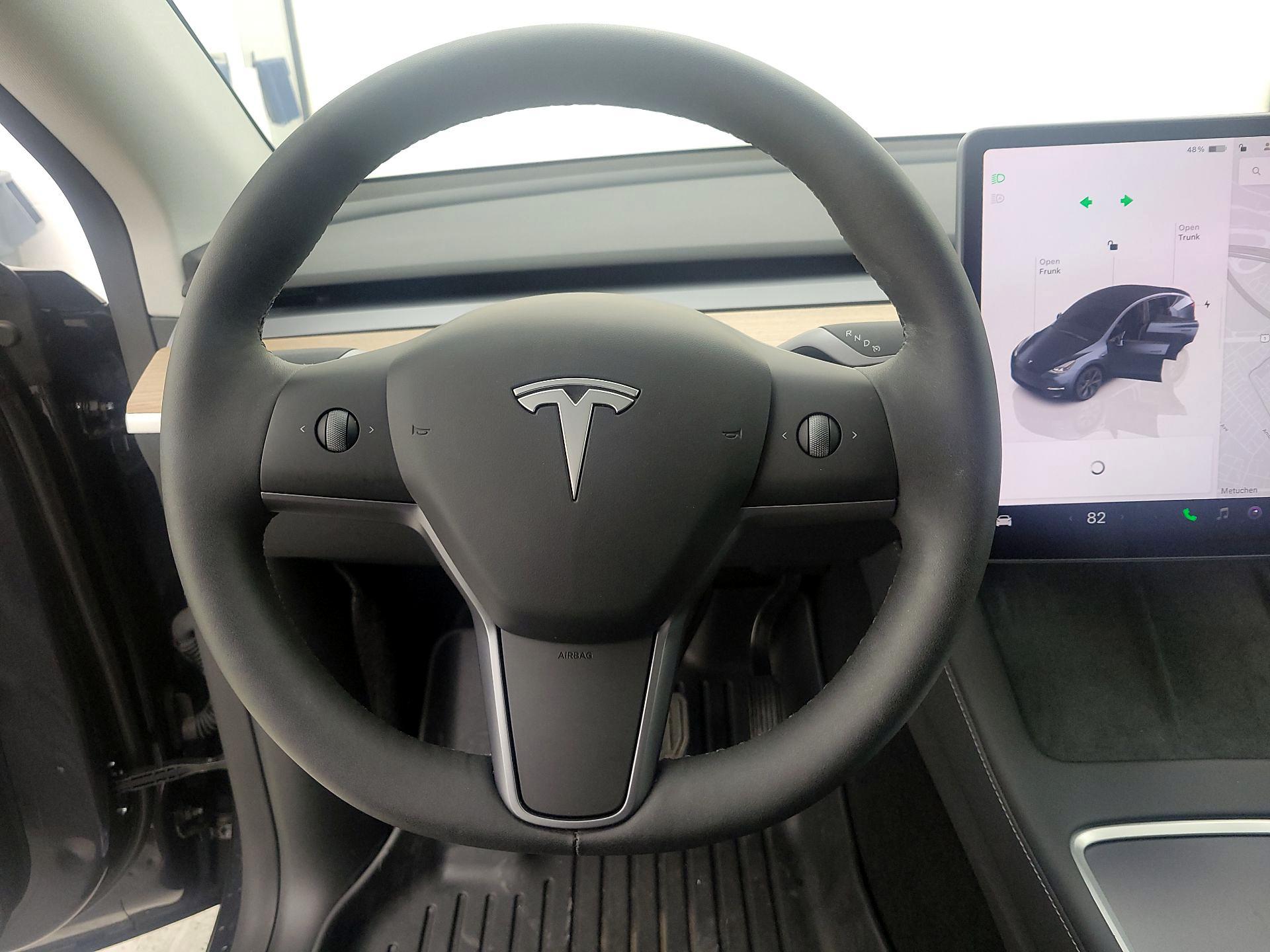Thumbnail: 2025 Tesla Model Y - 10