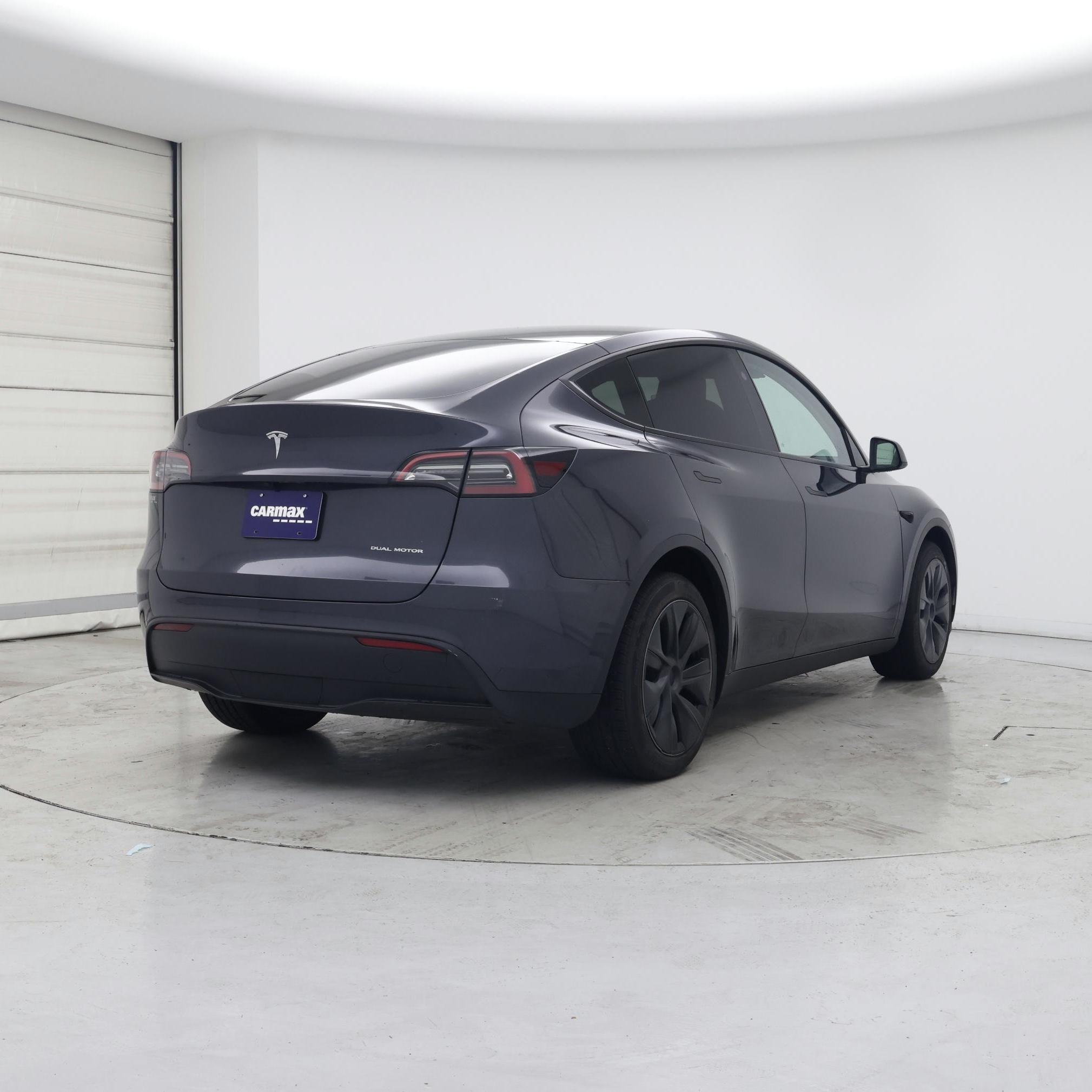 Thumbnail: 2025 Tesla Model Y - 8