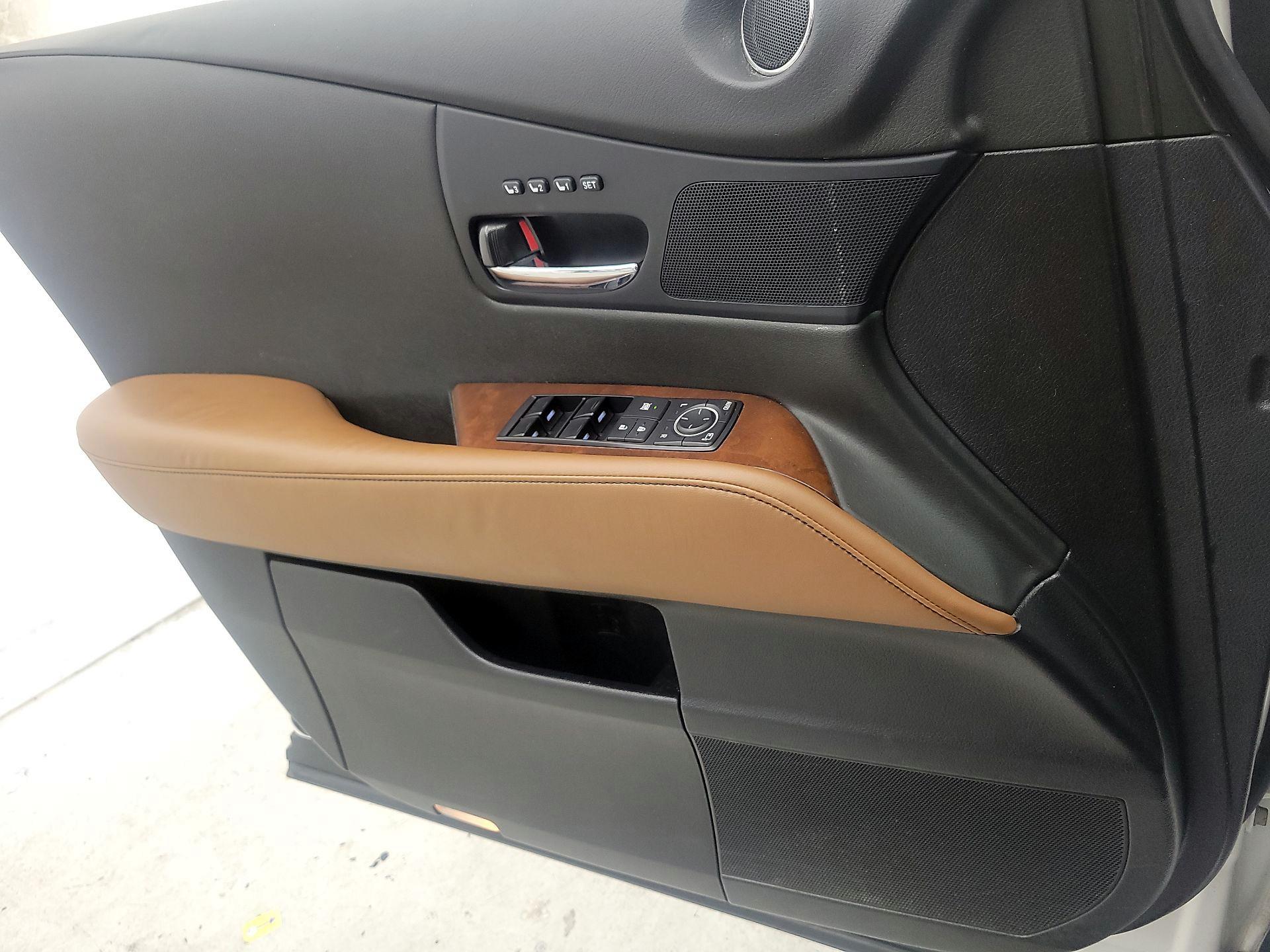 Thumbnail: 2015 Lexus RX - 12